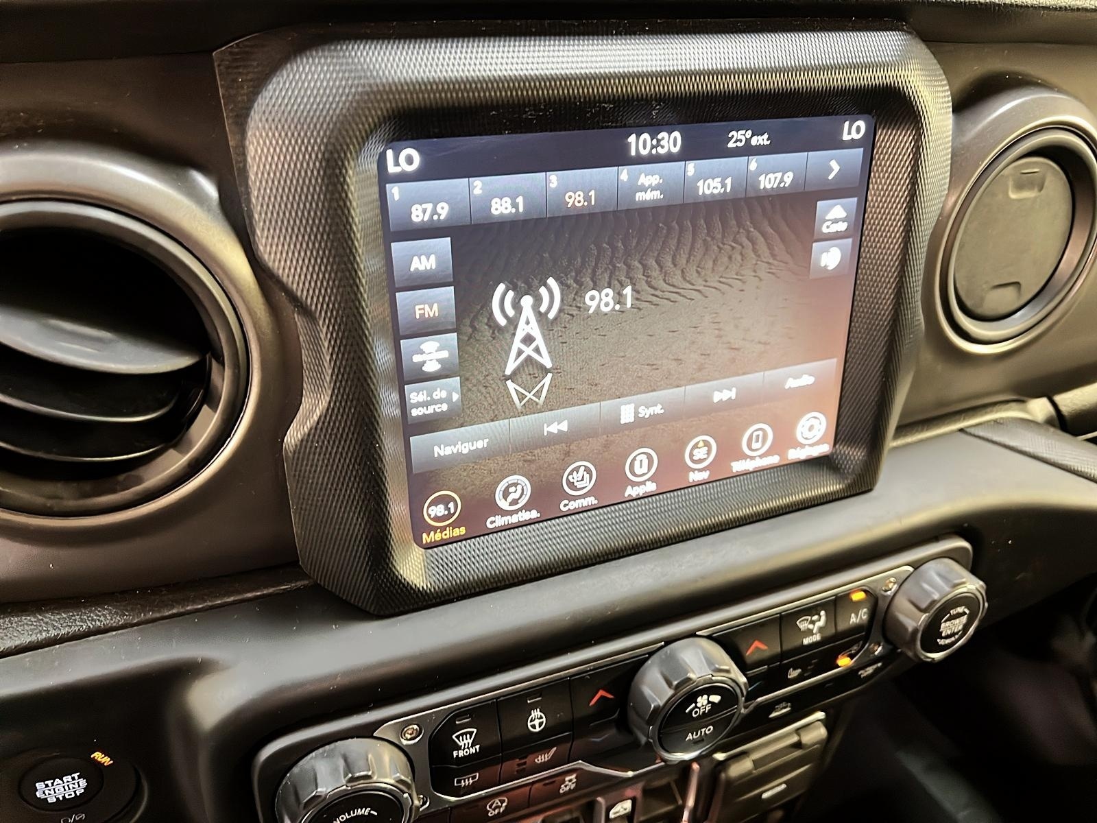Jeep Wrangler 2023 - Image #16