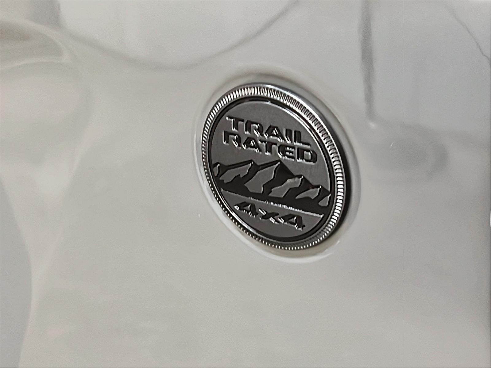 Jeep Wrangler 2023 - Image #26