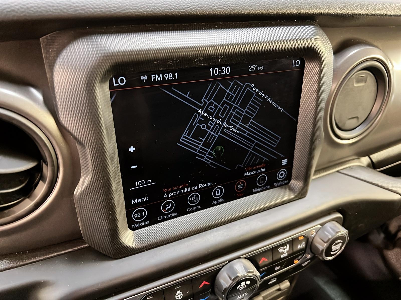 Jeep Wrangler 2023 - Image #18