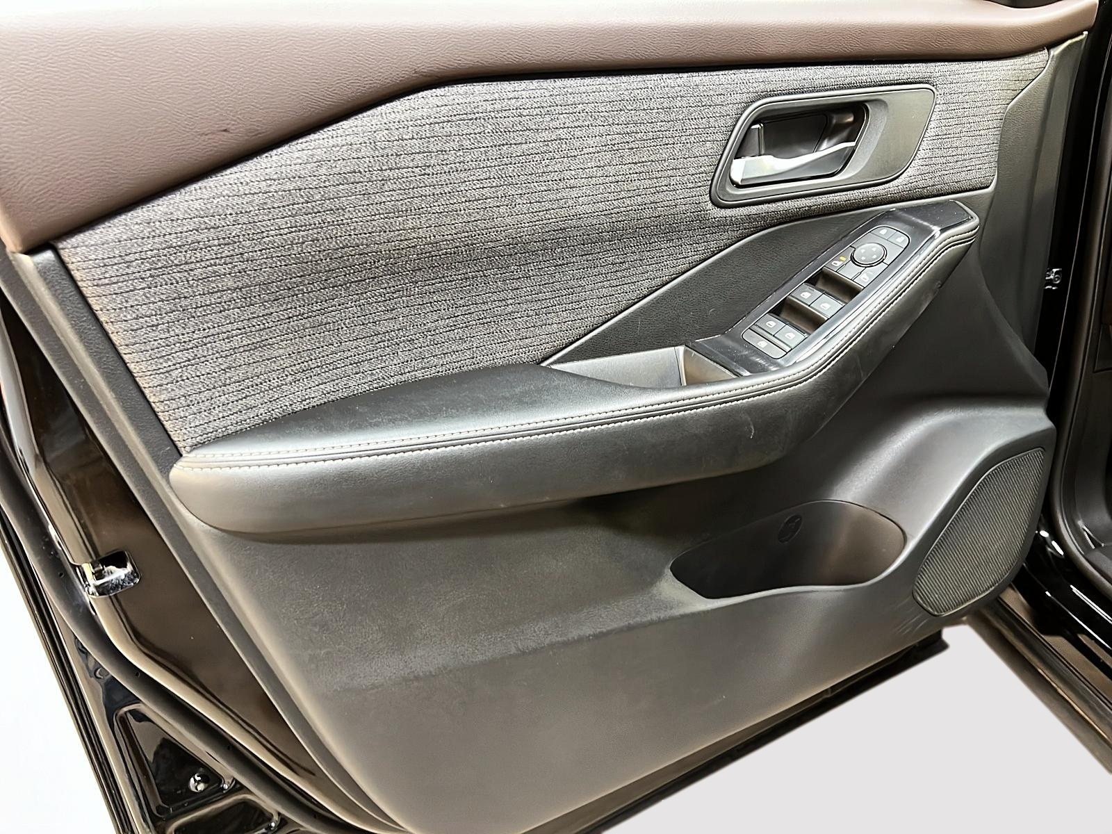 Nissan Rogue 2021 - Image #23