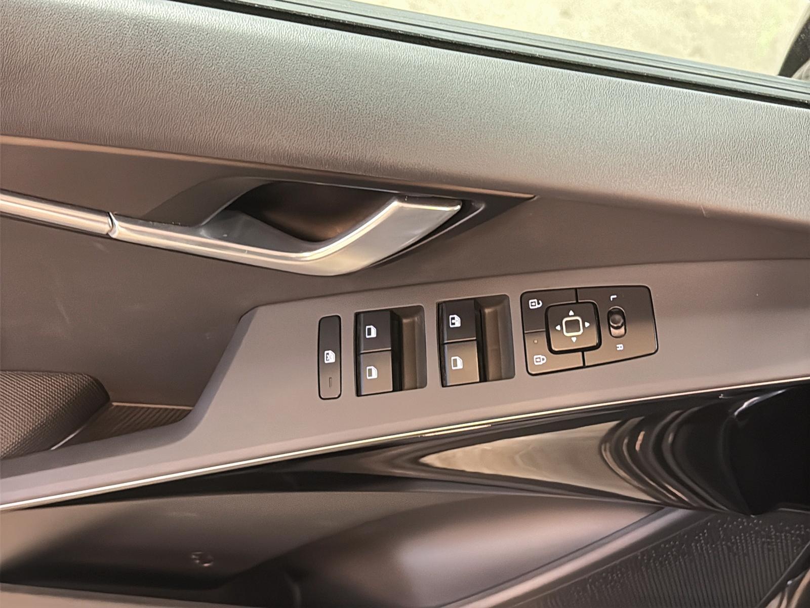 Kia NIRO EV WIND + NAV 2024 - image #23