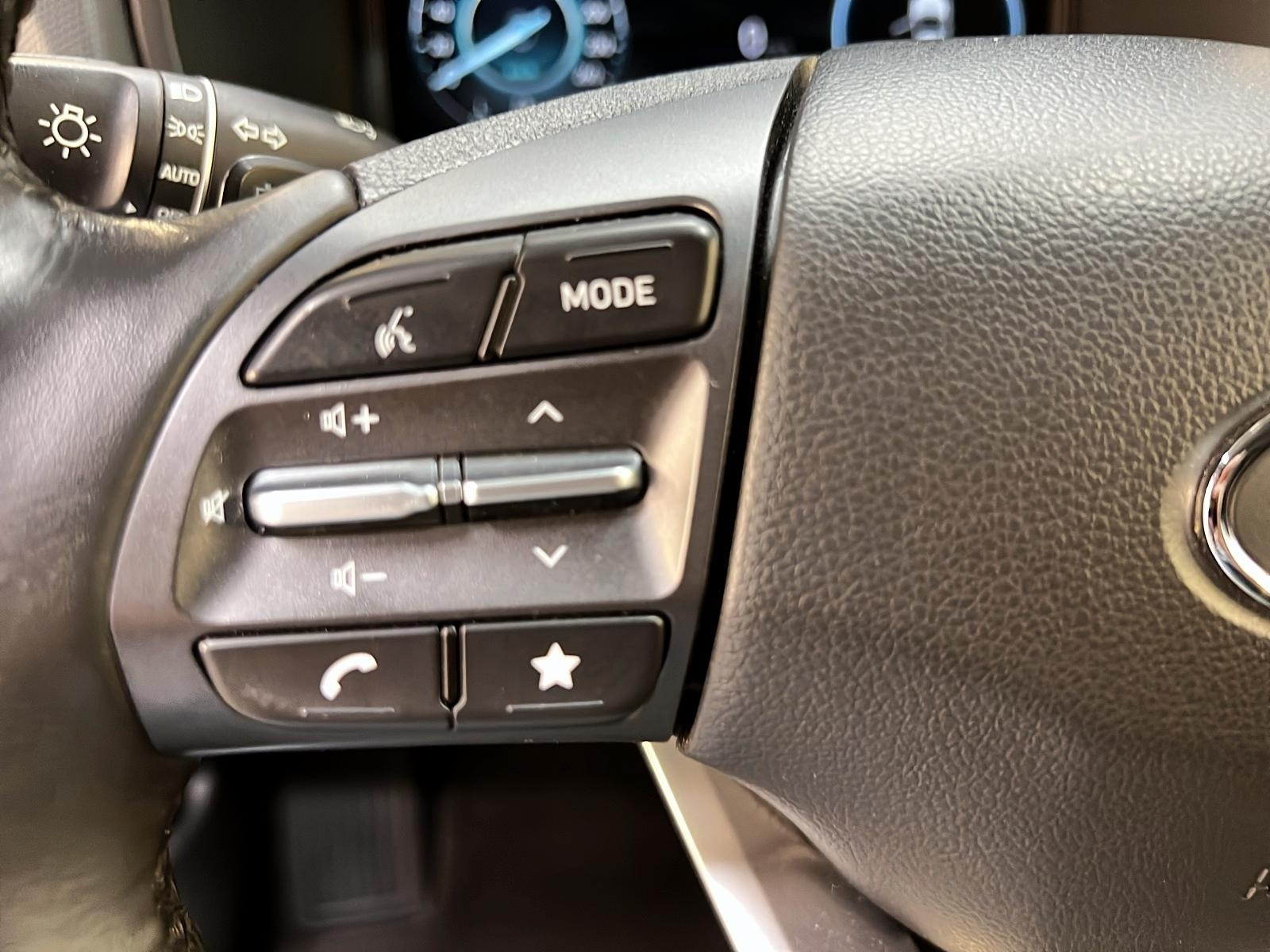 Hyundai Kona EV PREFERRED NAV 2023 - image #20