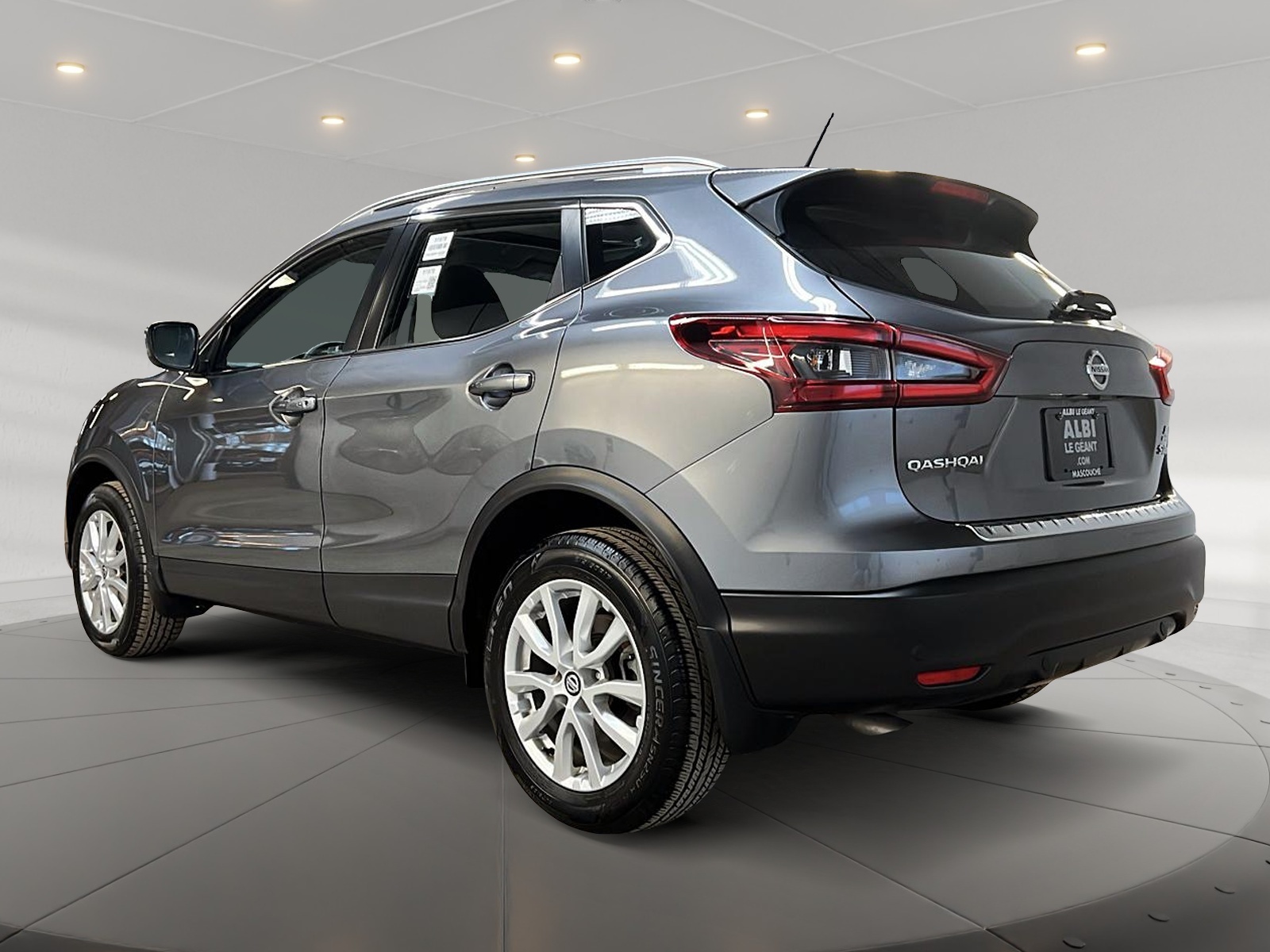 Nissan Qashqai SV TOIT 4RM 2023 - image #6