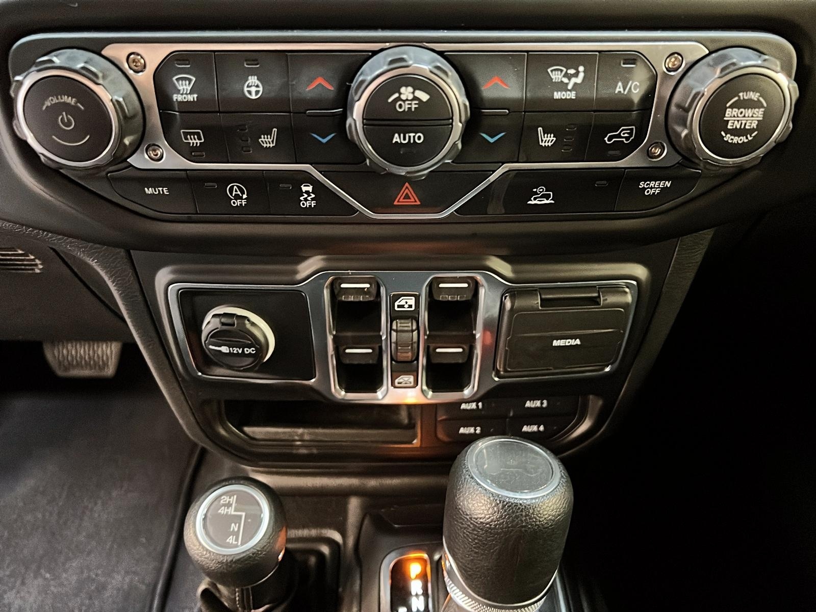 Jeep Wrangler UNLIMITED SPORT ALTITUDE NAV 4X4 2023 - image #14