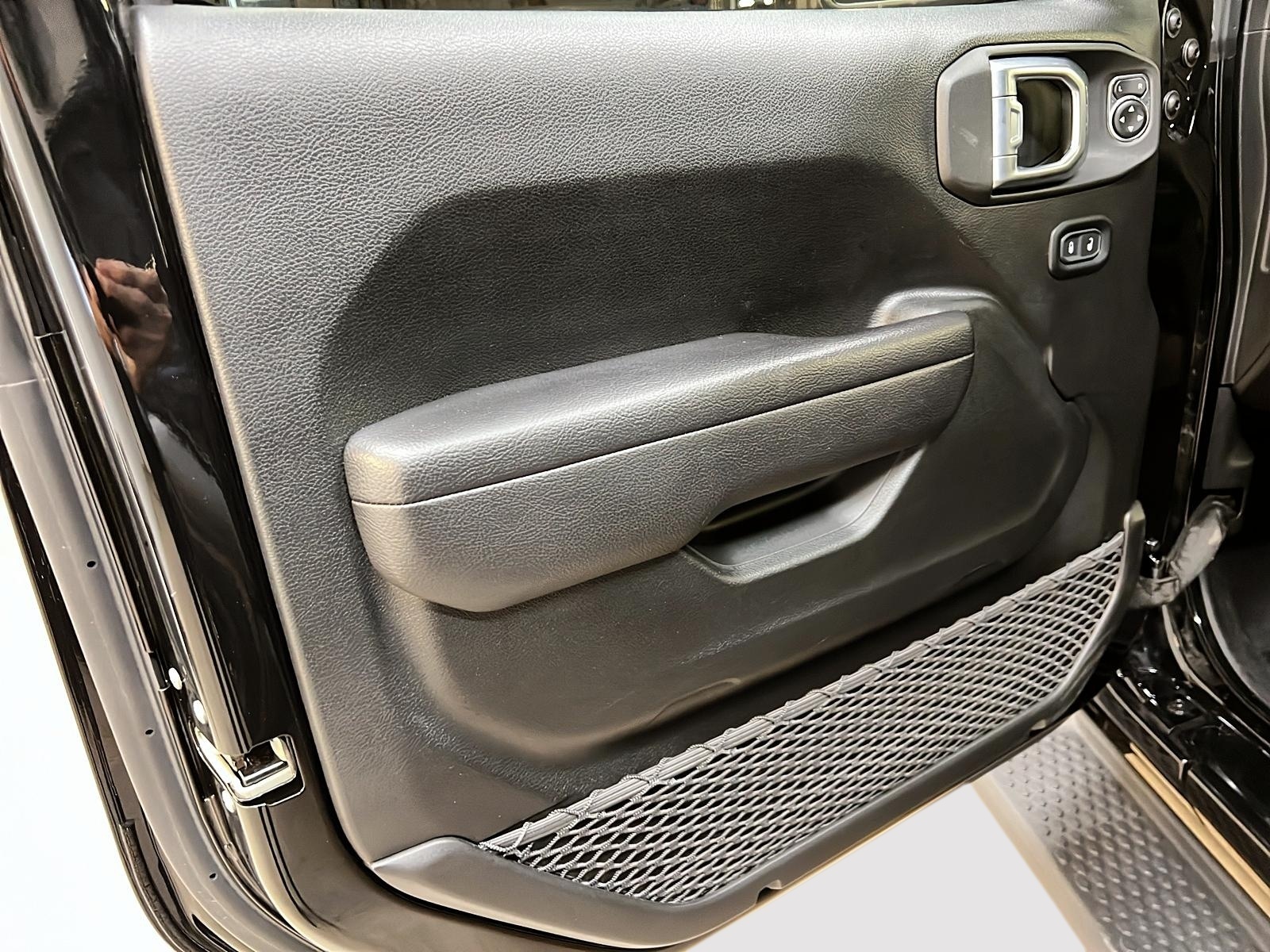 Jeep Wrangler UNLIMITED SPORT ALTITUDE NAV 4X4 2023 - image #23