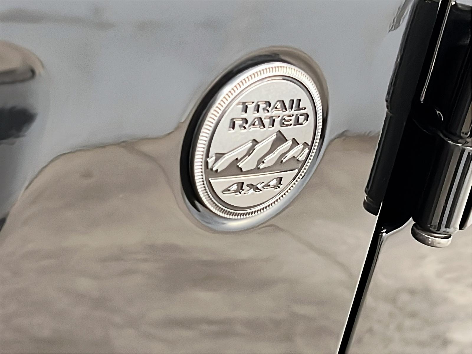 Jeep Wrangler 2023 - Image #25