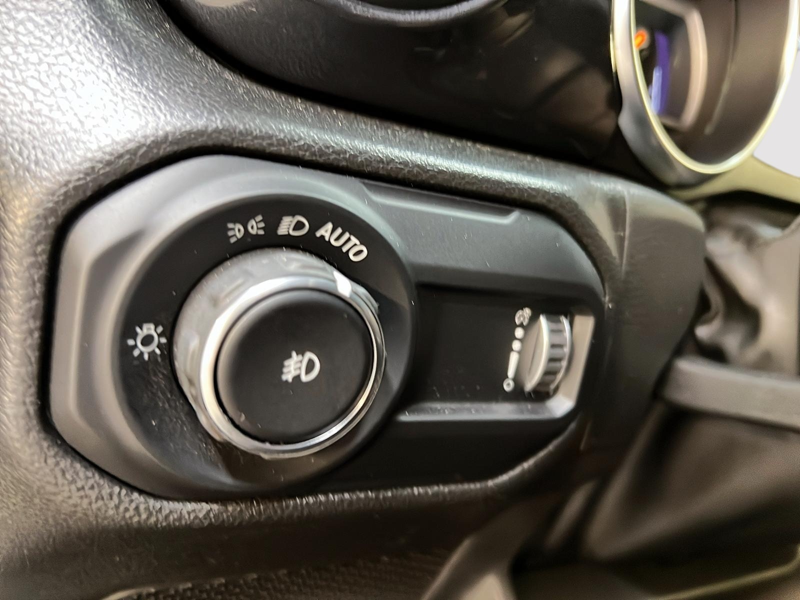 Jeep Wrangler UNLIMITED SPORT ALTITUDE NAV 4X4 2023 - image #21