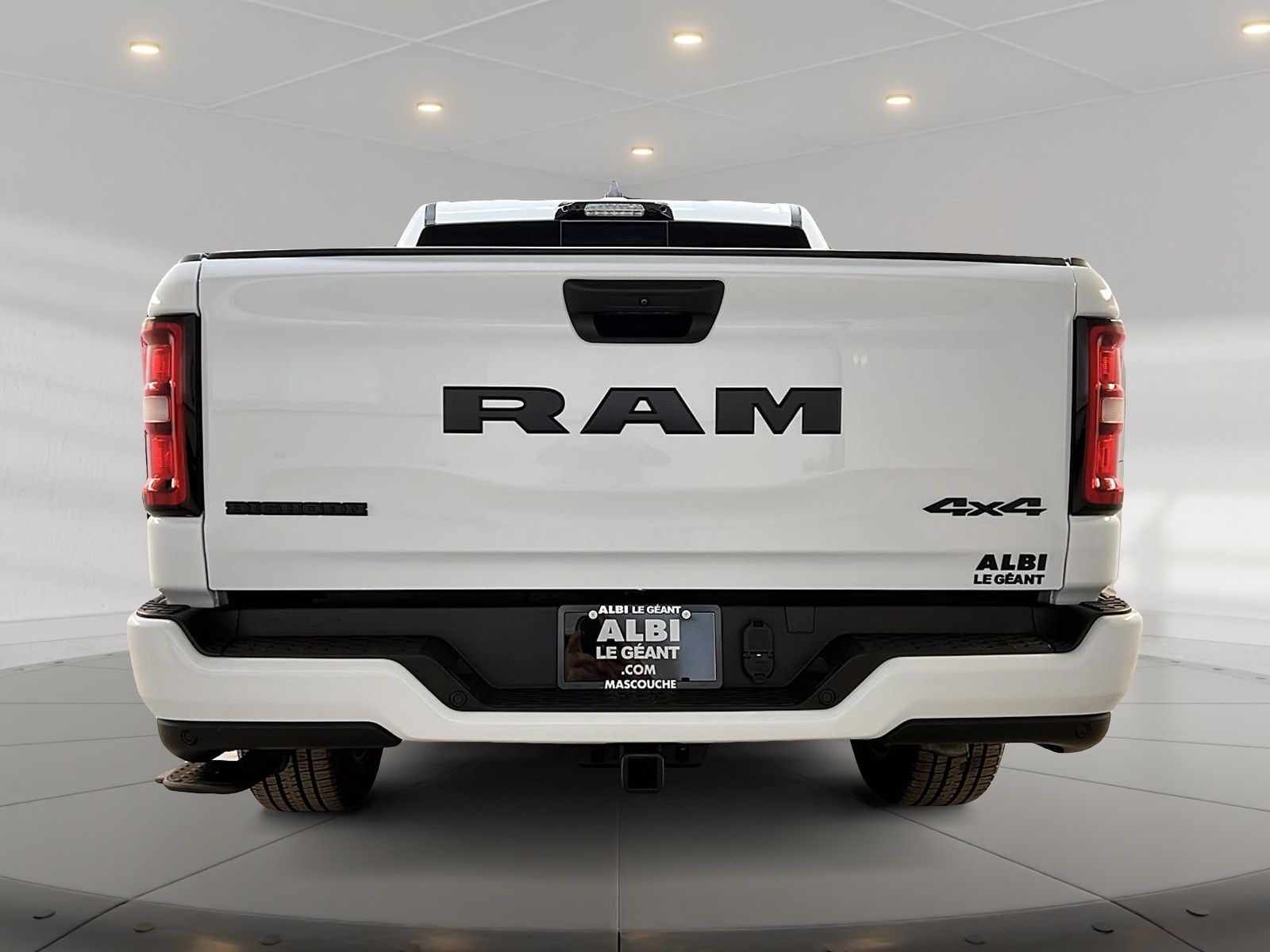 RAM 1500 BIG HORN NIGHT CREW CAB NAV 4X4 2025 - image #5