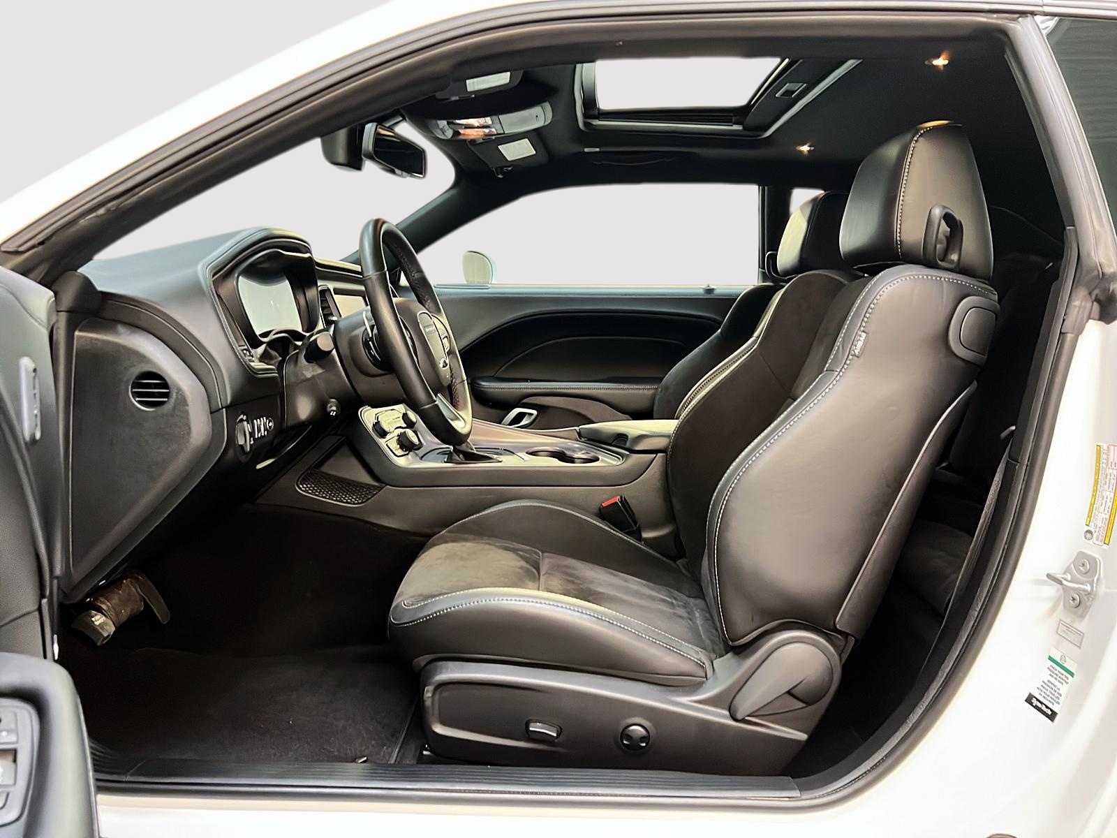 Dodge Challenger R/T PLUS BLACKTOP 5.7L TOIT 2023 - image #7