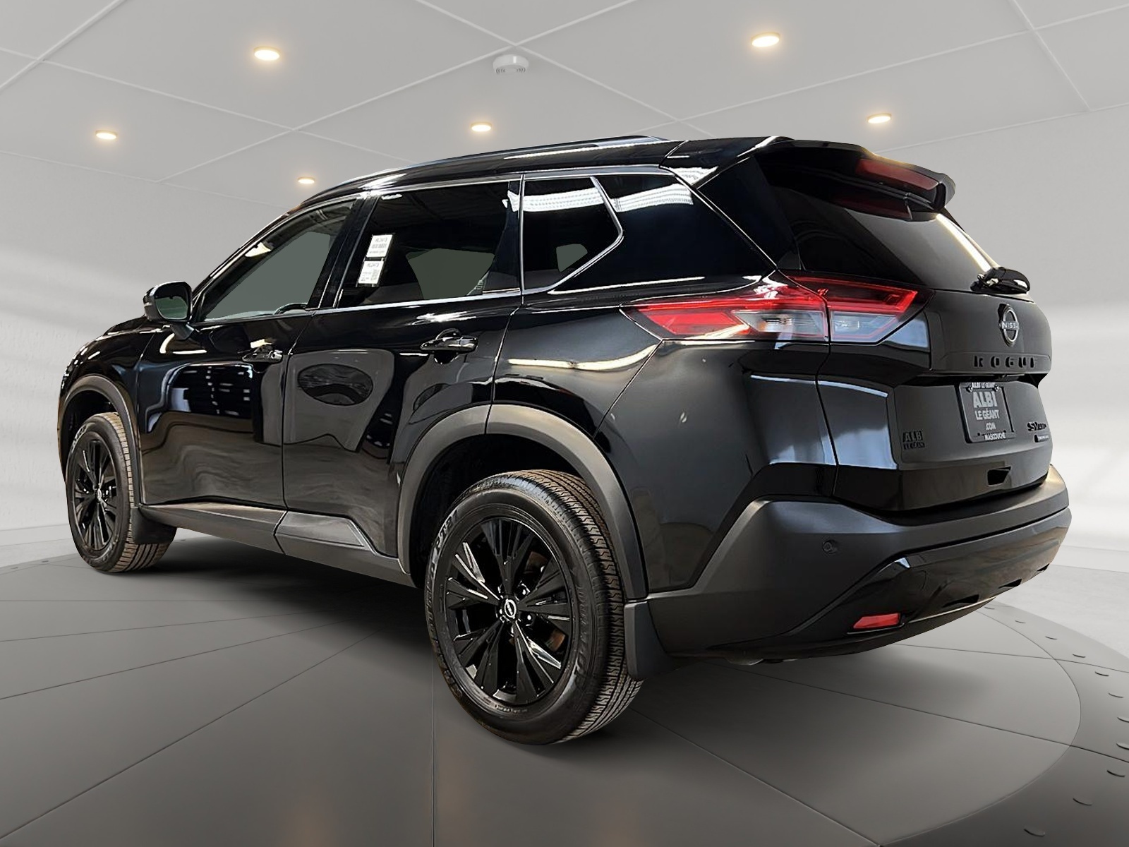 Nissan Rogue SV MIDNIGHT CUIR TOIT PANO 4RM 2023 - image #6
