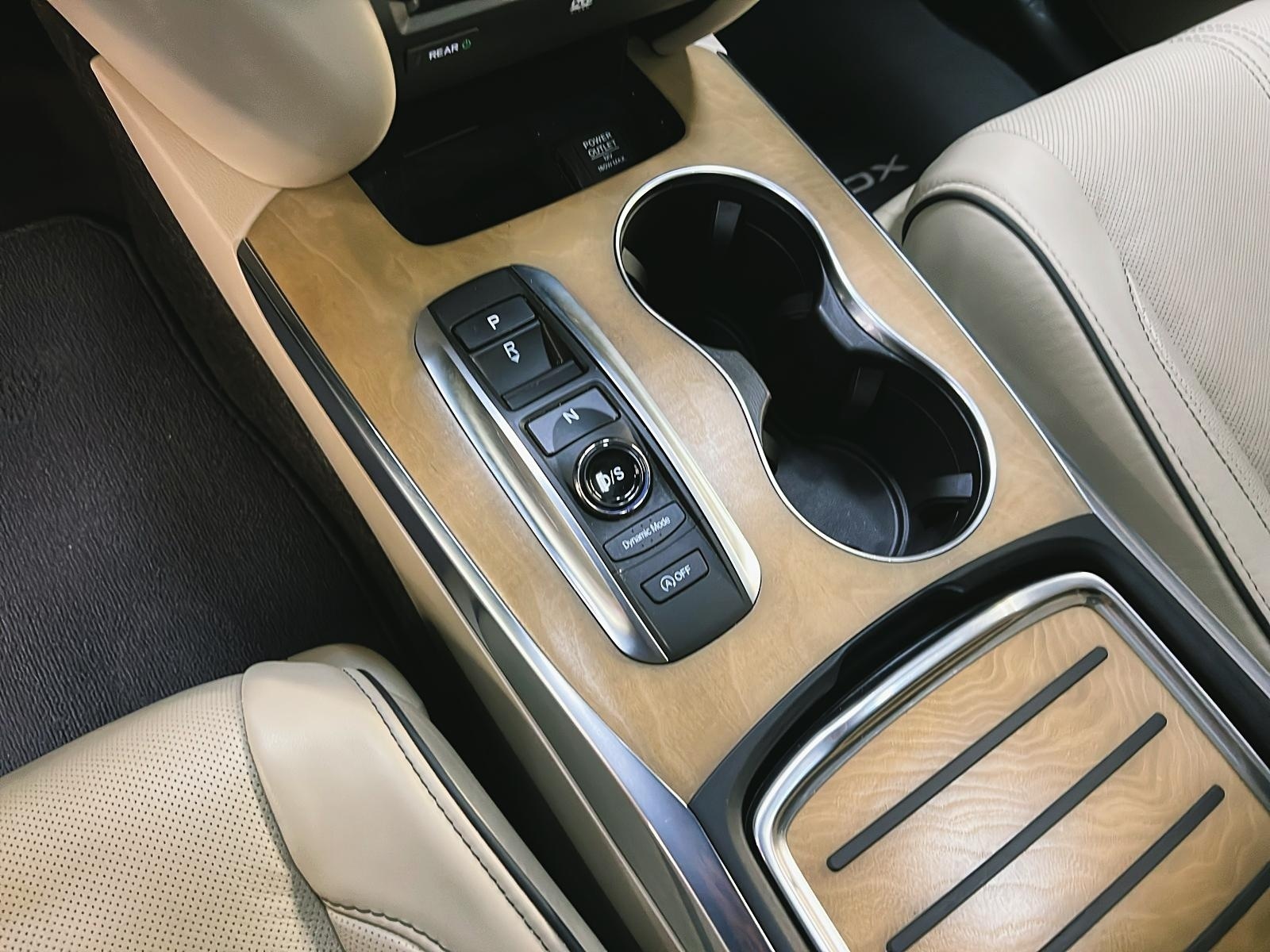 Acura MDX 2020 - Image #18