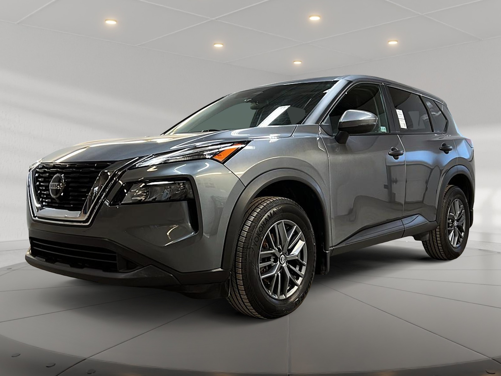 Nissan Rogue S 4RM 2021 - image #1