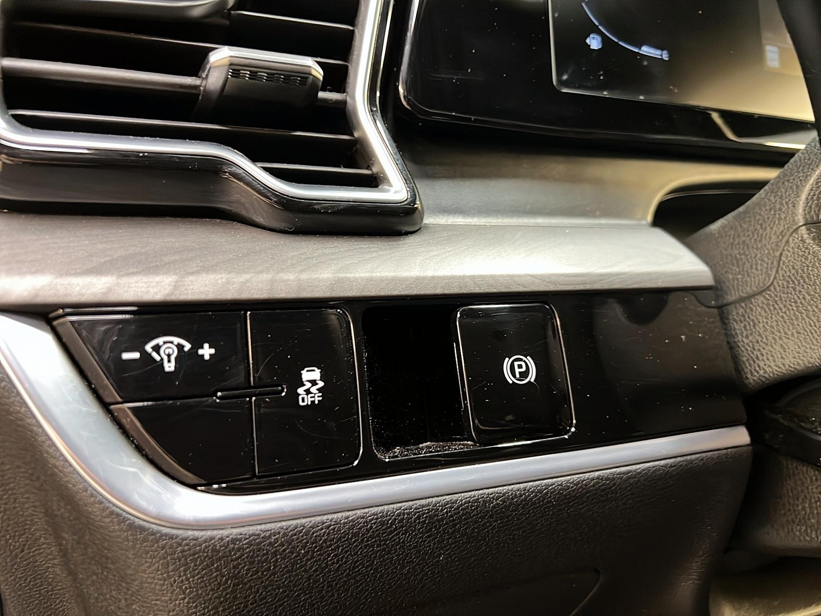 Kia Sportage X-LINE CUIR 4RM 2024 - image #20