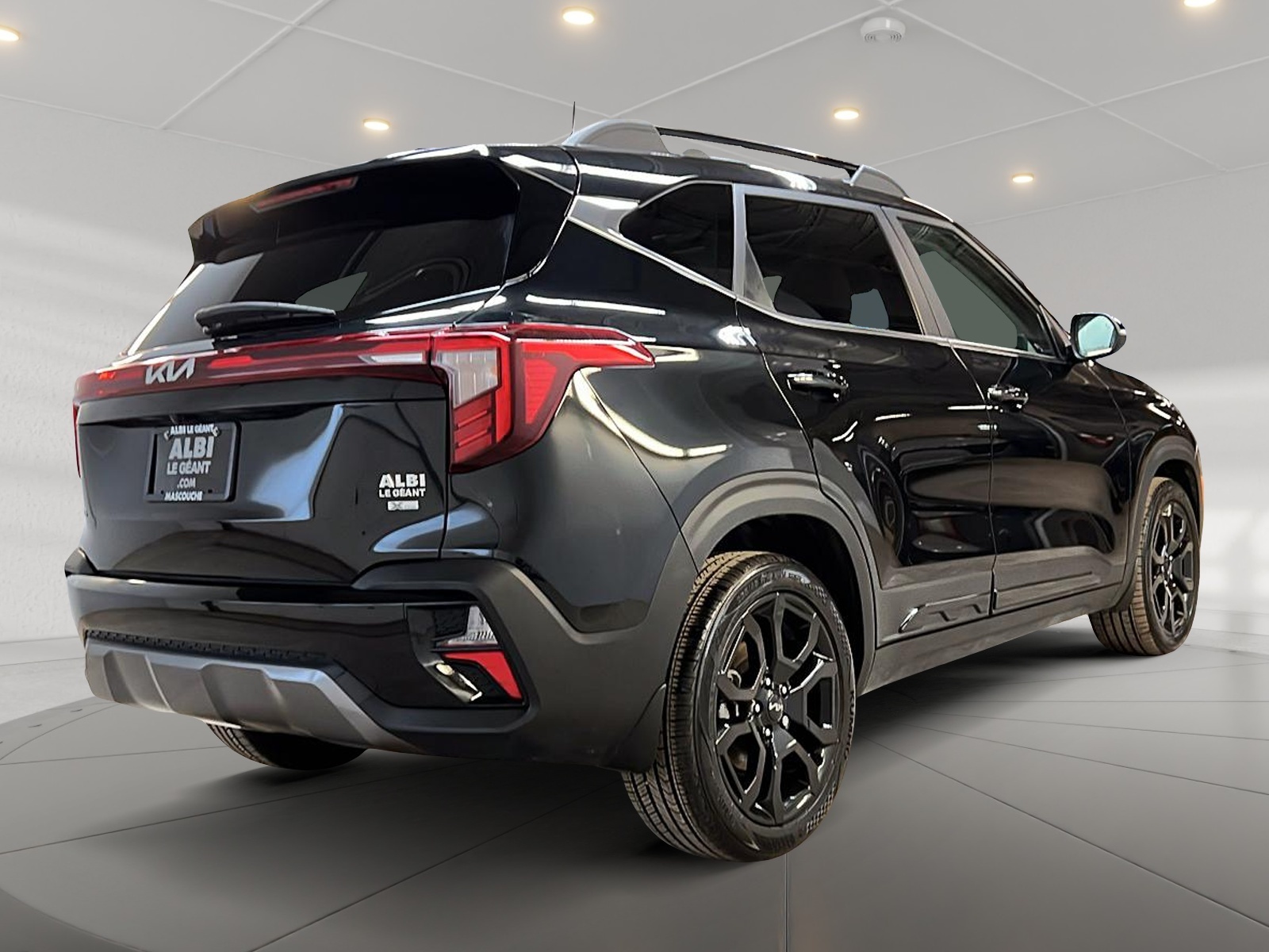 Kia SELTOS X-LINE TURBO CUIR TOIT NAV 2024 - image #4