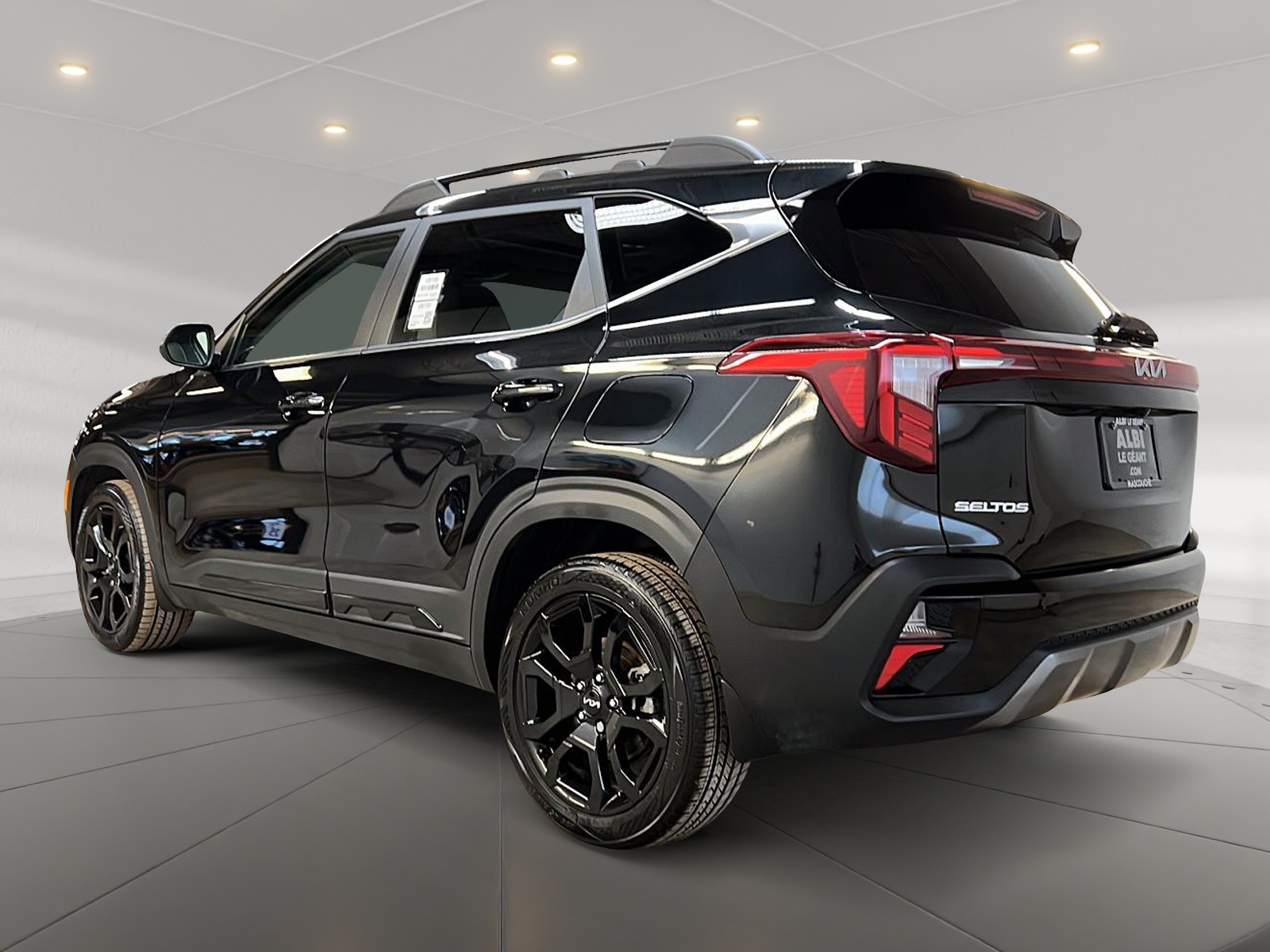 Kia SELTOS X-LINE TURBO CUIR TOIT NAV 2024 - image #6