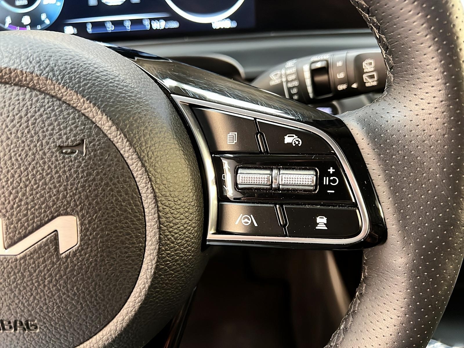 Kia SELTOS X-LINE TURBO CUIR TOIT NAV 2024 - image #21