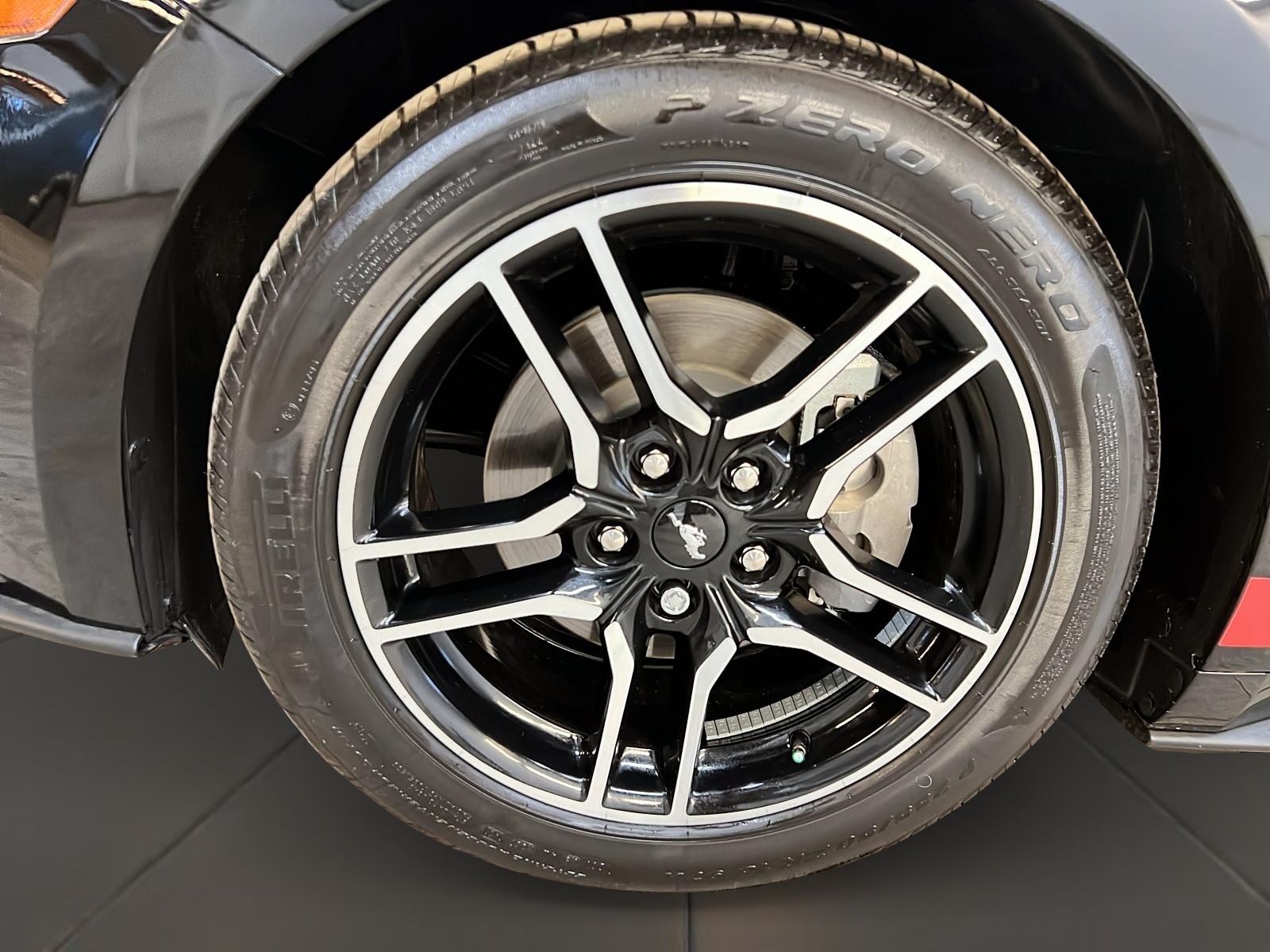 Ford Mustang ECOBOOST CONVERTIBLE PREMIUM CUIR 2021 - image #29