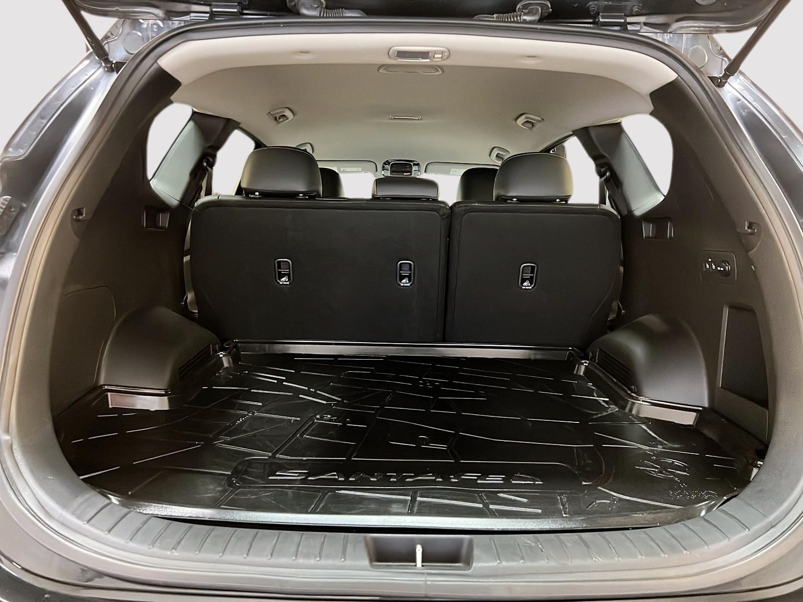 Hyundai Santa Fe URBAN CUIR NAV 4RM 2023 - image #12