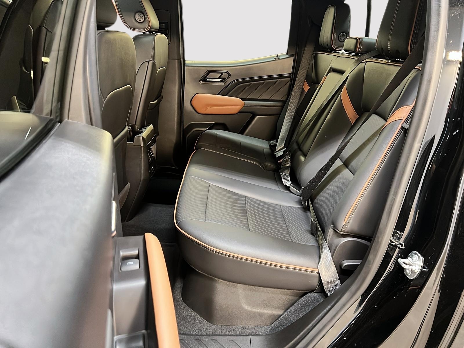GMC Canyon AT4 CREW CAB CUIR TOIT 4X4 2024 - image #9