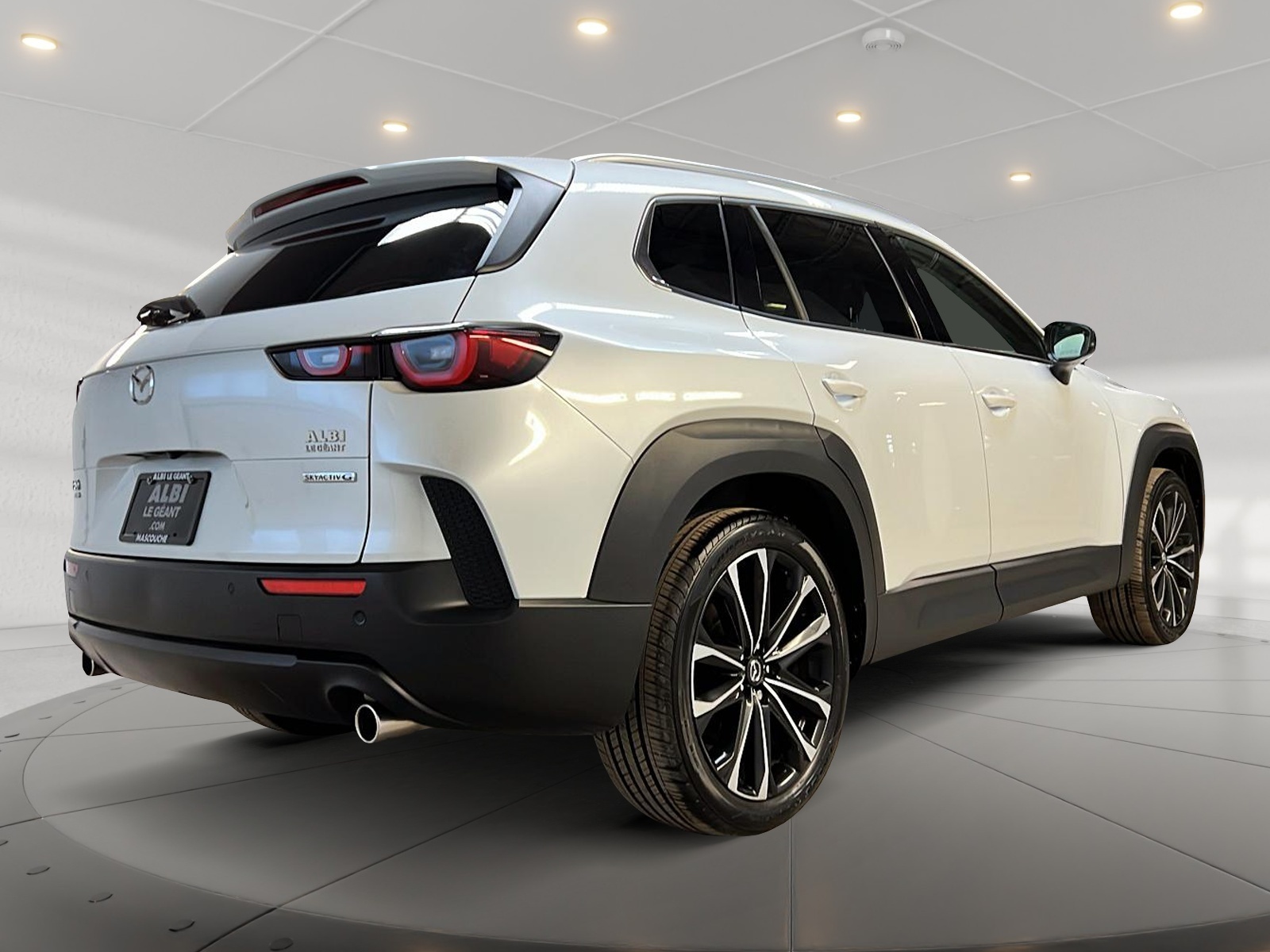 Mazda CX-50 GT CUIR TOIT PANO NAV 4RM 2025 - image #4