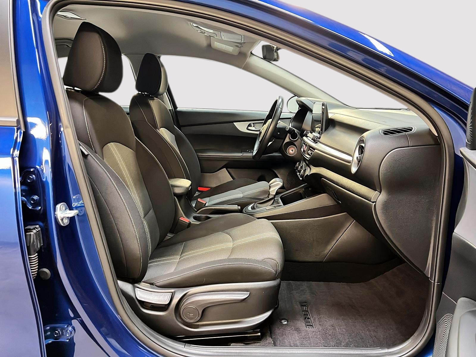 Kia Forte 2022 - Image #8