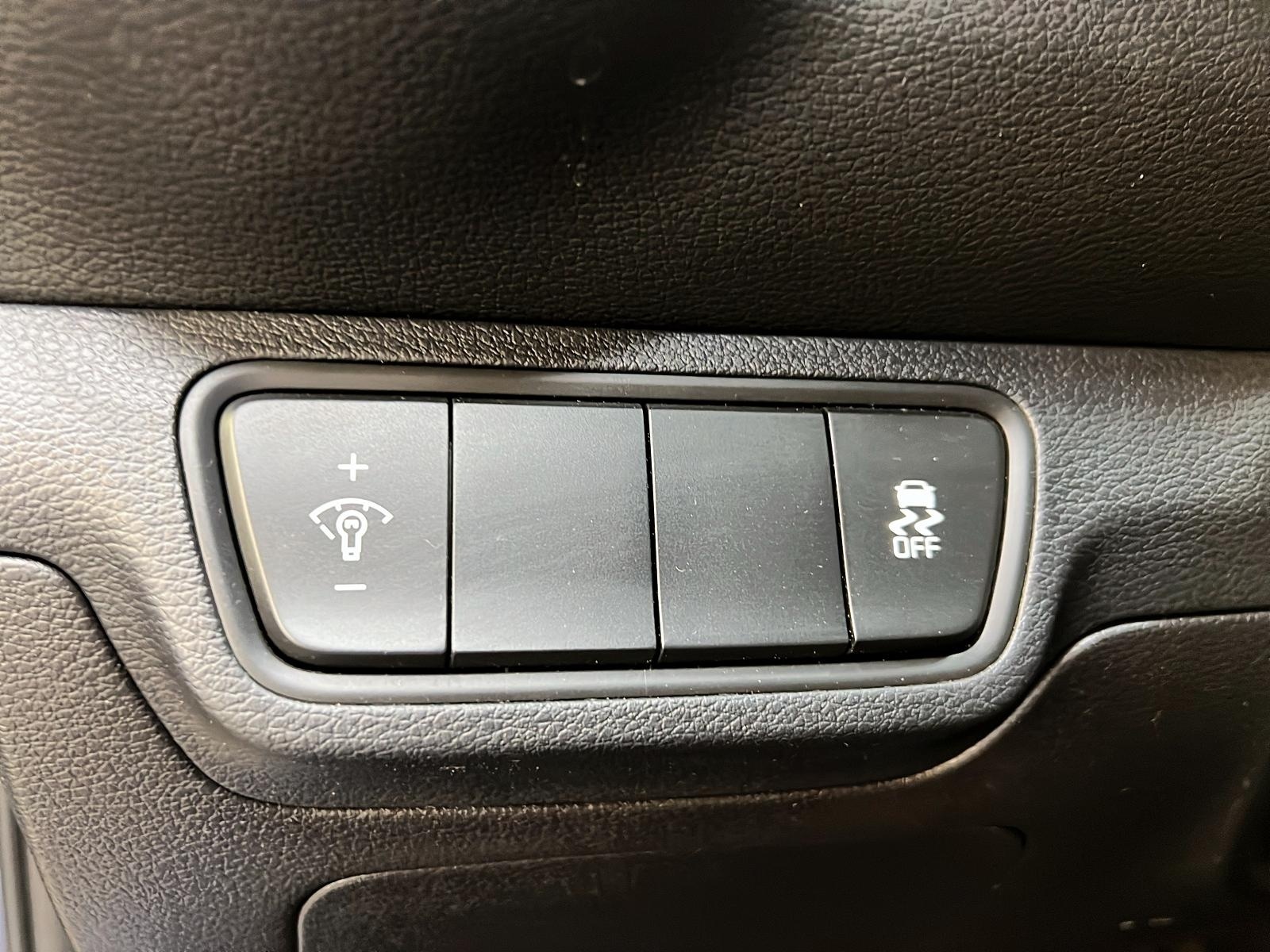 Kia Forte LX 2022 - image #19