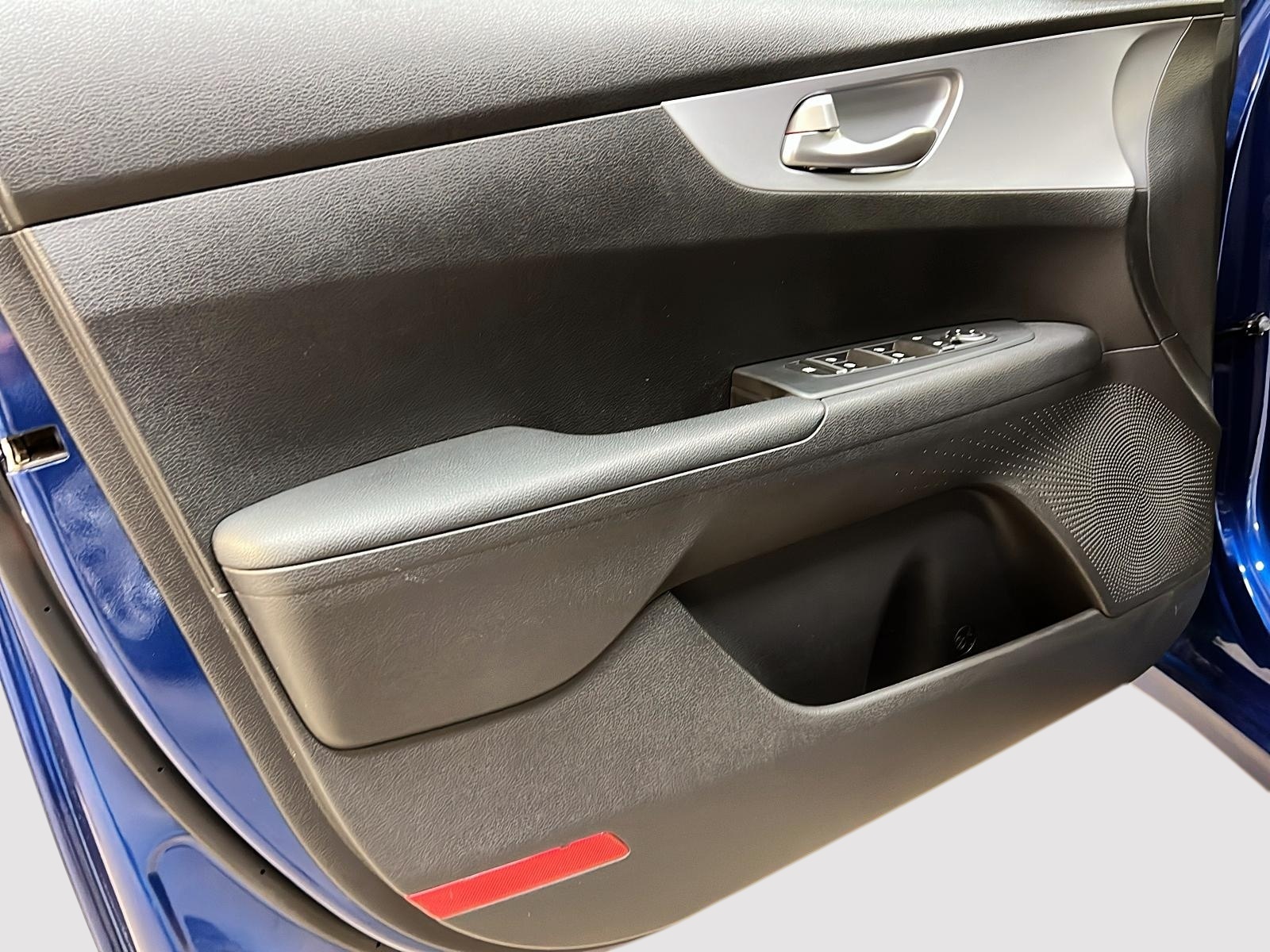 Kia Forte LX 2022 - image #21