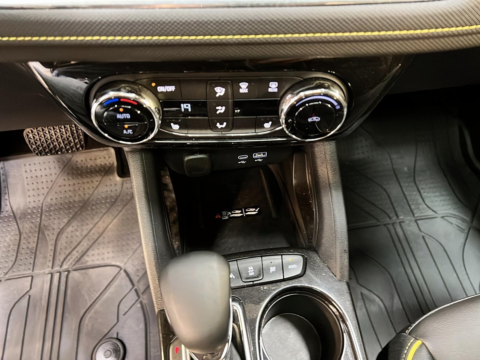 Chevrolet Trailblazer ACTIV CUIR TOIT PANO 4RM 2025 - image #16