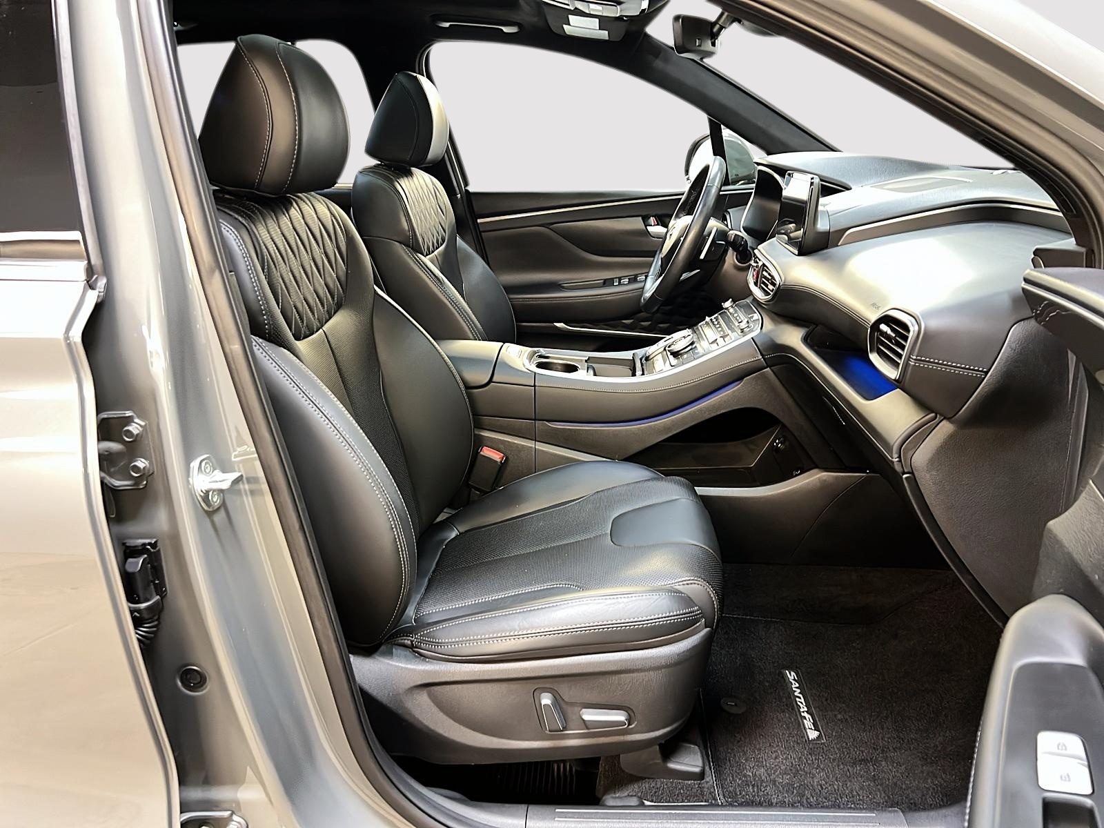 Hyundai Santa Fe ULTIMATE CALLIGRAPHY CUIR TOIT PANO NAV 4RM 2022 - image #8