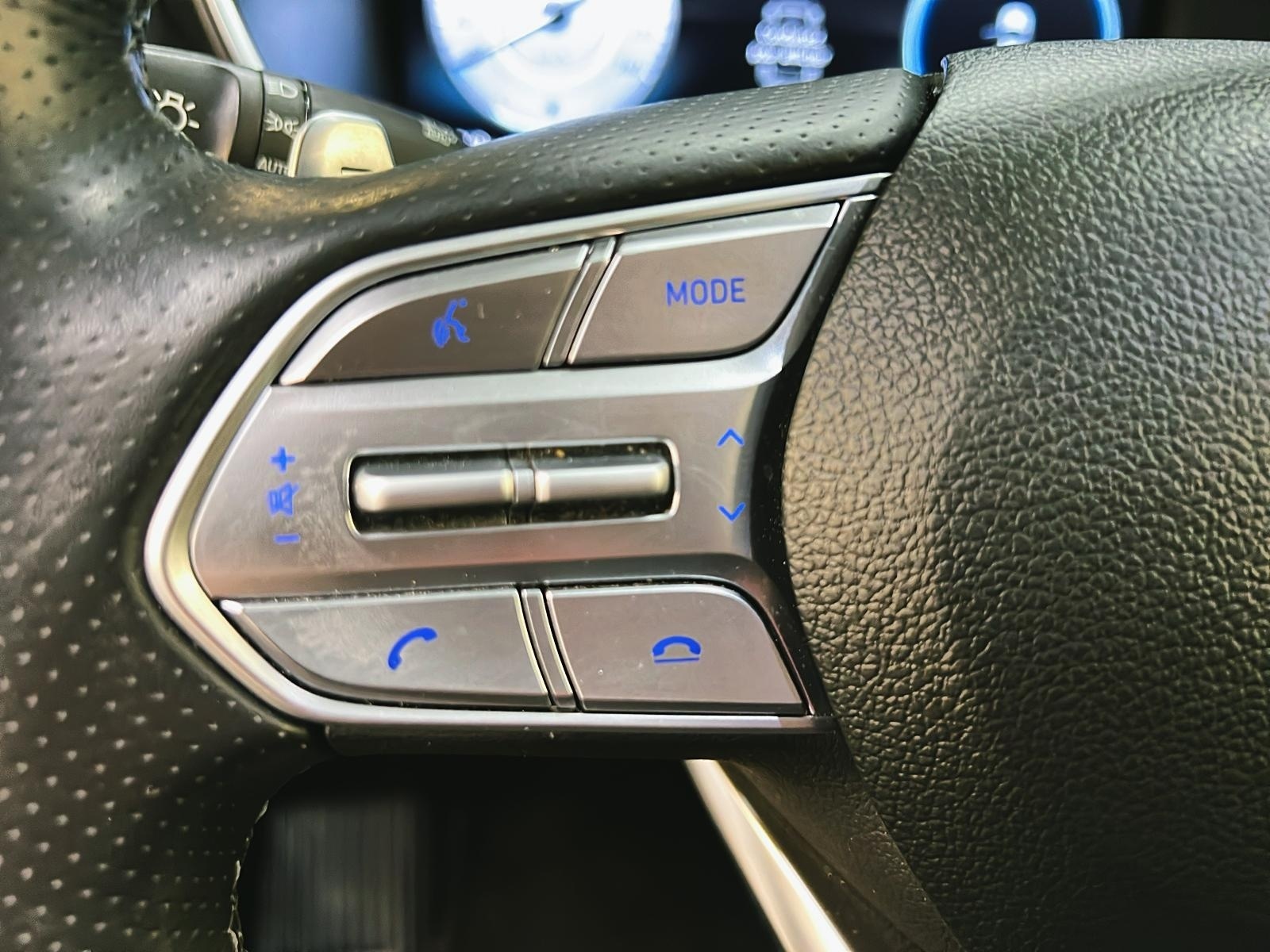 Hyundai Santa Fe ULTIMATE CALLIGRAPHY CUIR TOIT PANO NAV 4RM 2022 - image #21