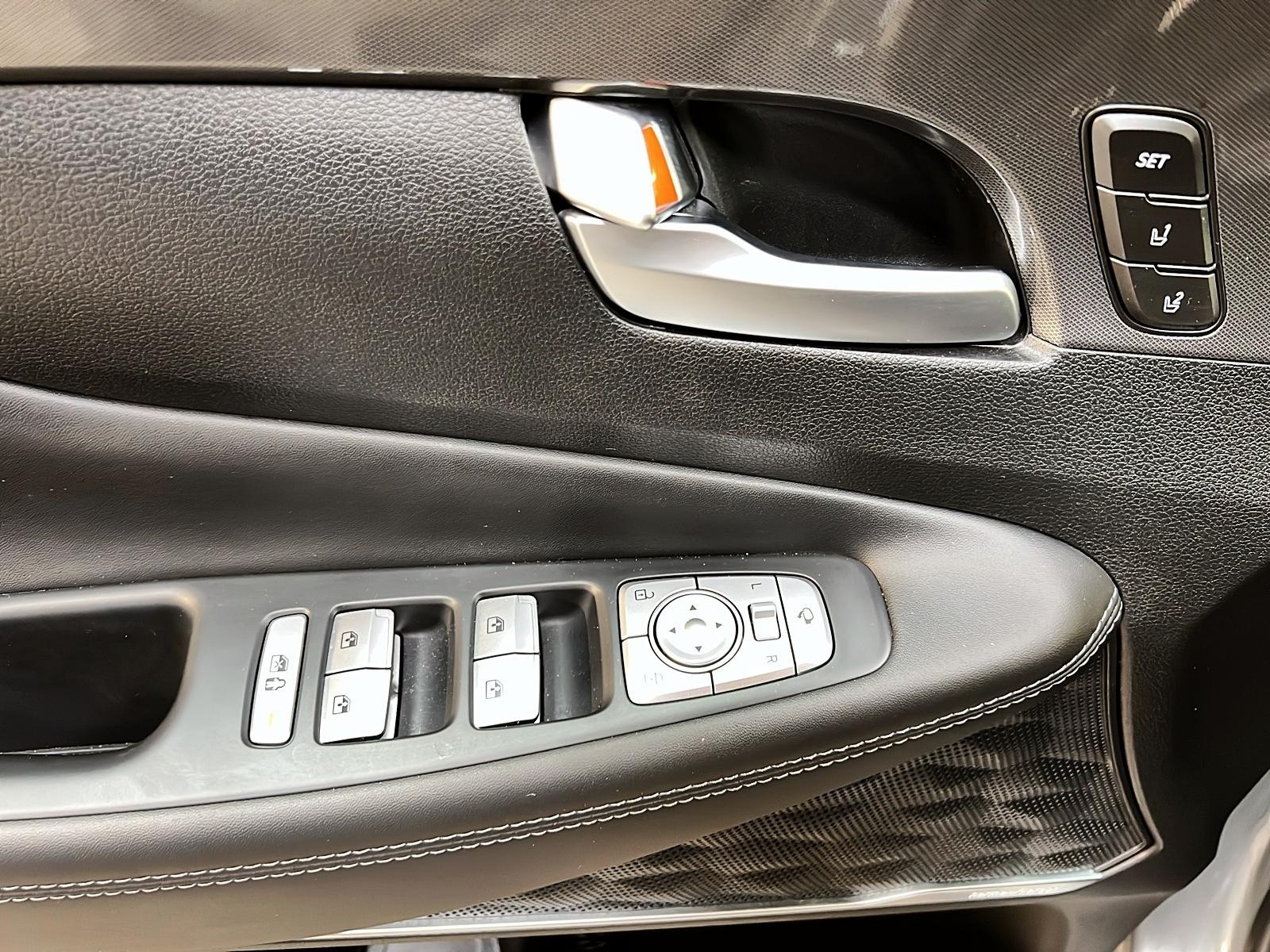 Hyundai Santa Fe ULTIMATE CALLIGRAPHY CUIR TOIT PANO NAV 4RM 2022 - image #23