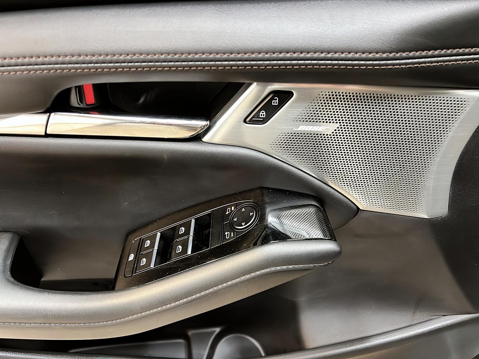 Mazda Mazda3 GT TURBO CUIR TOIT NAV 4RM 2024 - image #23