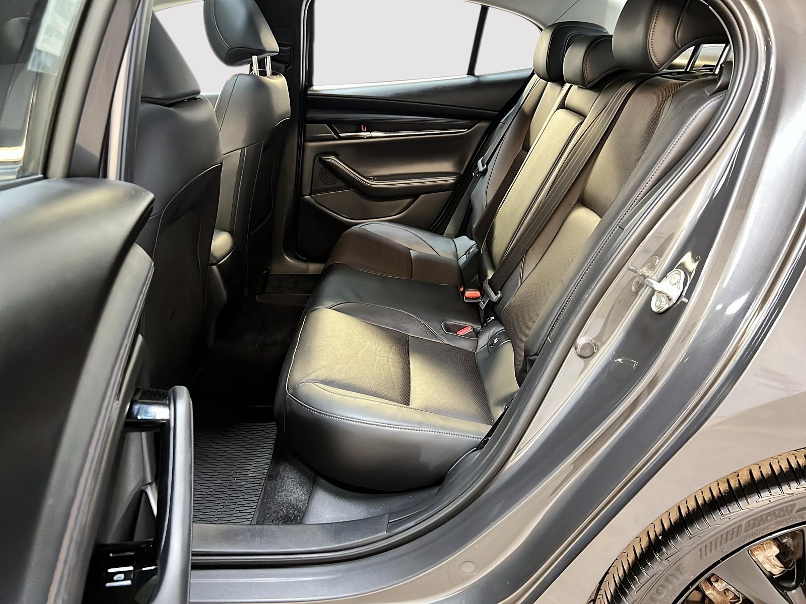 Mazda Mazda3 GT TURBO CUIR TOIT NAV 4RM 2024 - image #9