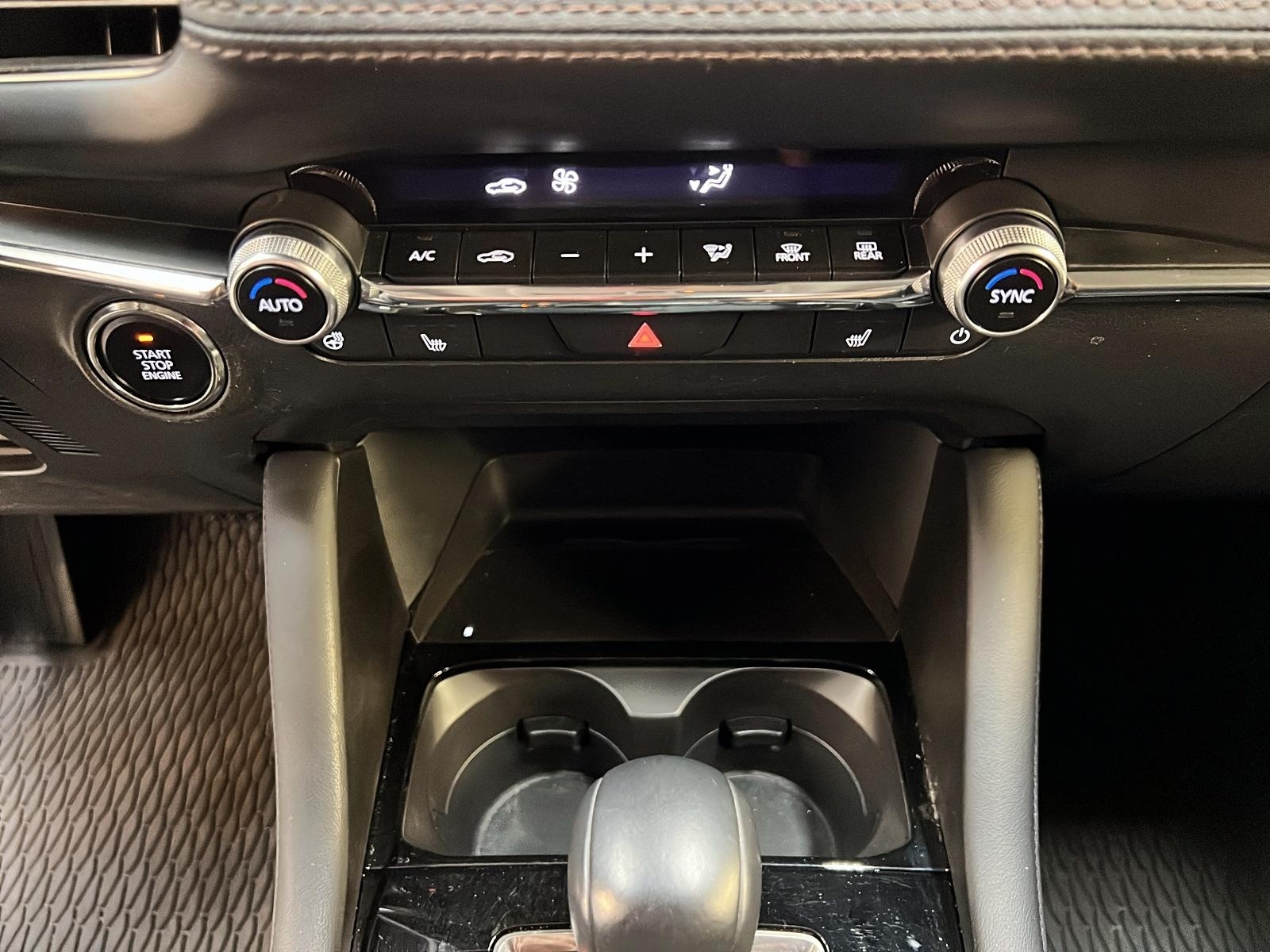 Mazda Mazda3 GT TURBO CUIR TOIT NAV 4RM 2024 - image #15