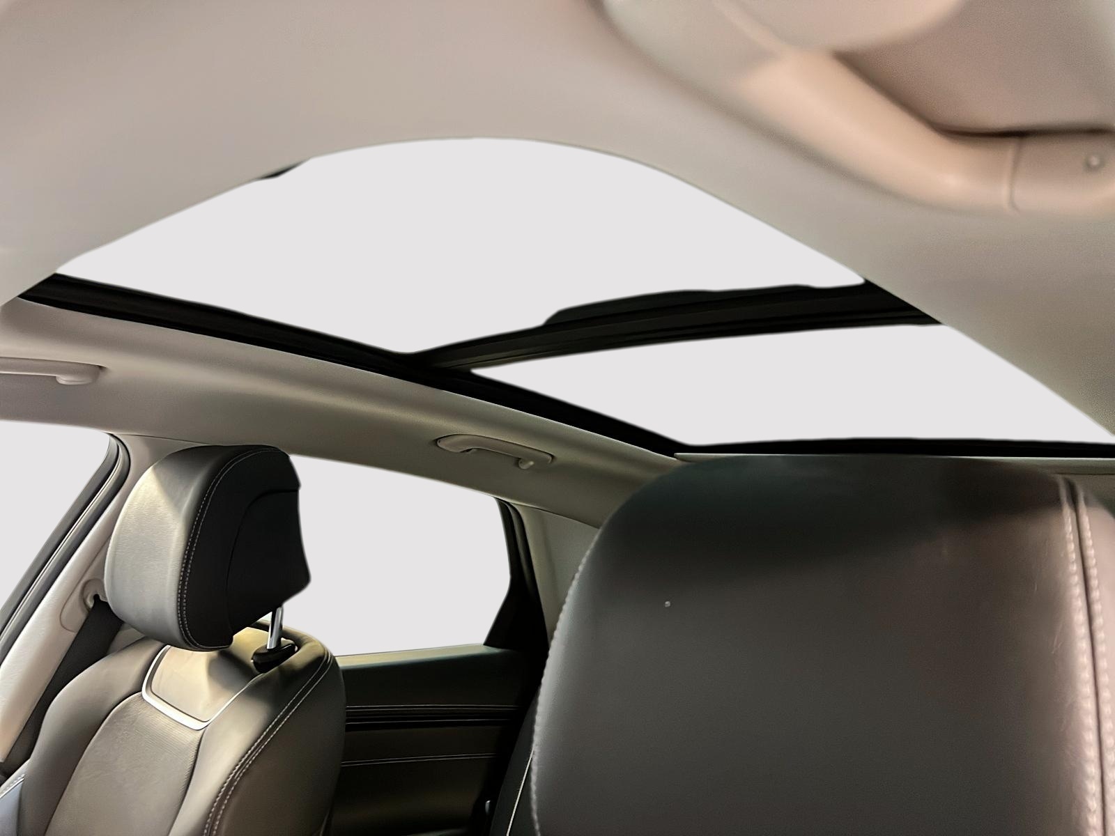 Genesis GV70 2023 - Image #10