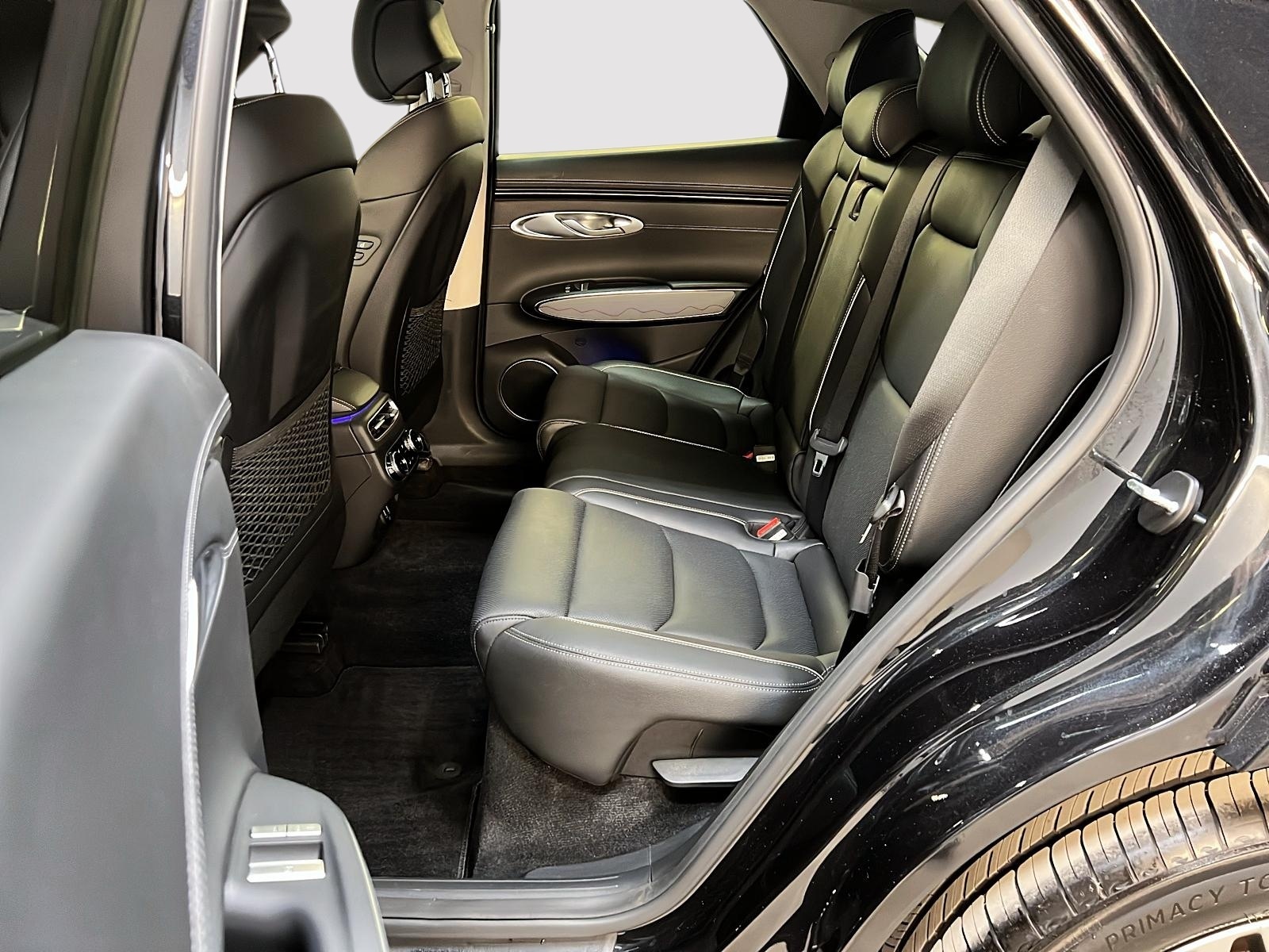 Genesis GV70 ADVANCED 2.5T CUIR TOIT NAV 4RM 2023 - image #9