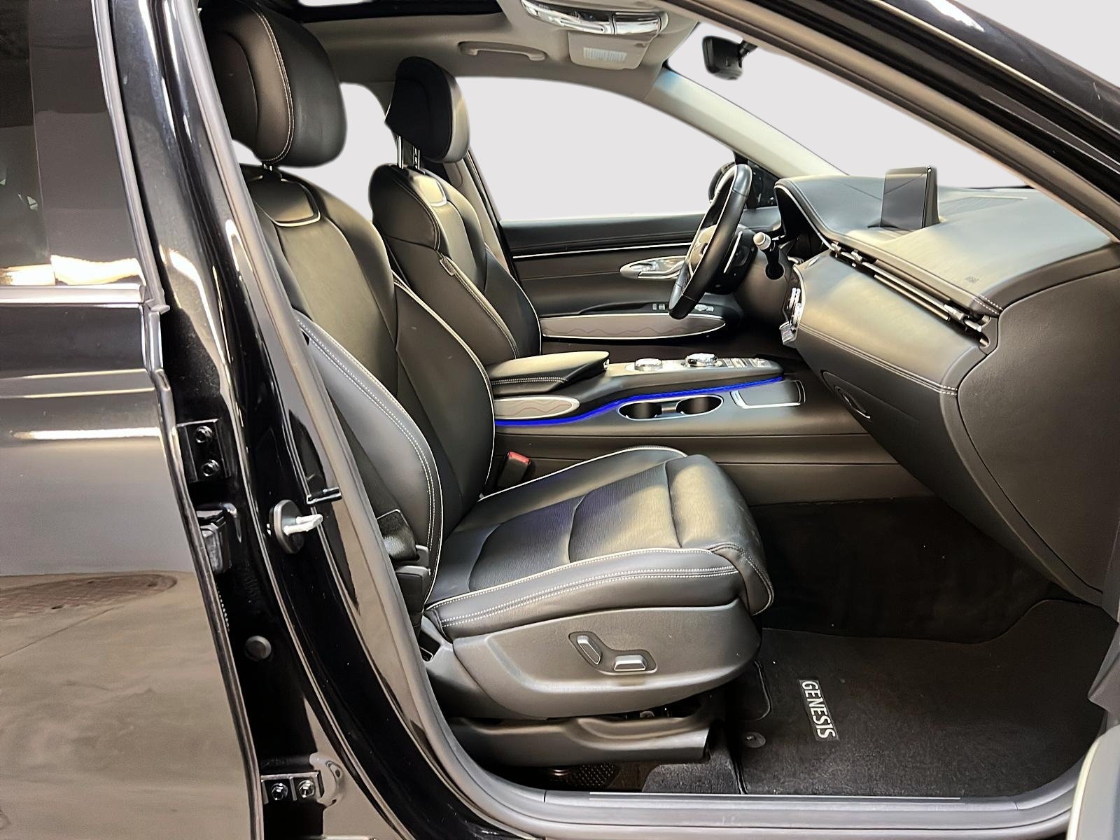 Genesis GV70 2023 - Image #8