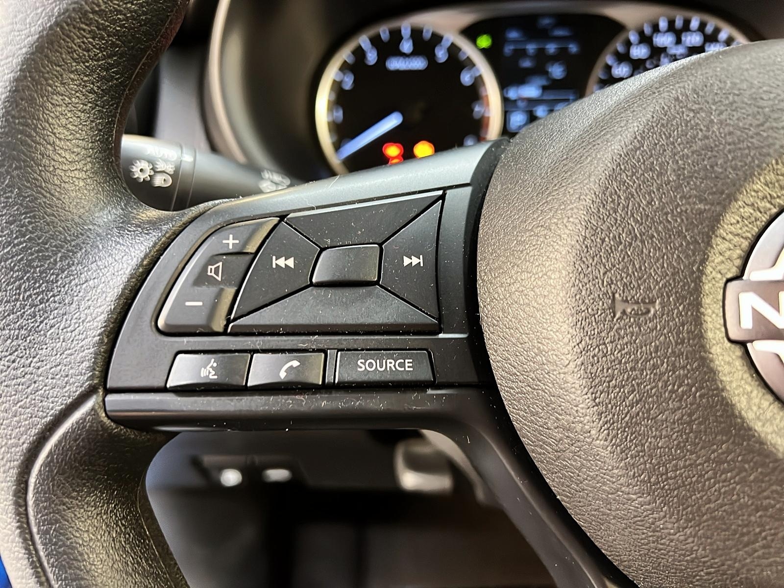 Nissan Kicks S 2023 - image #19