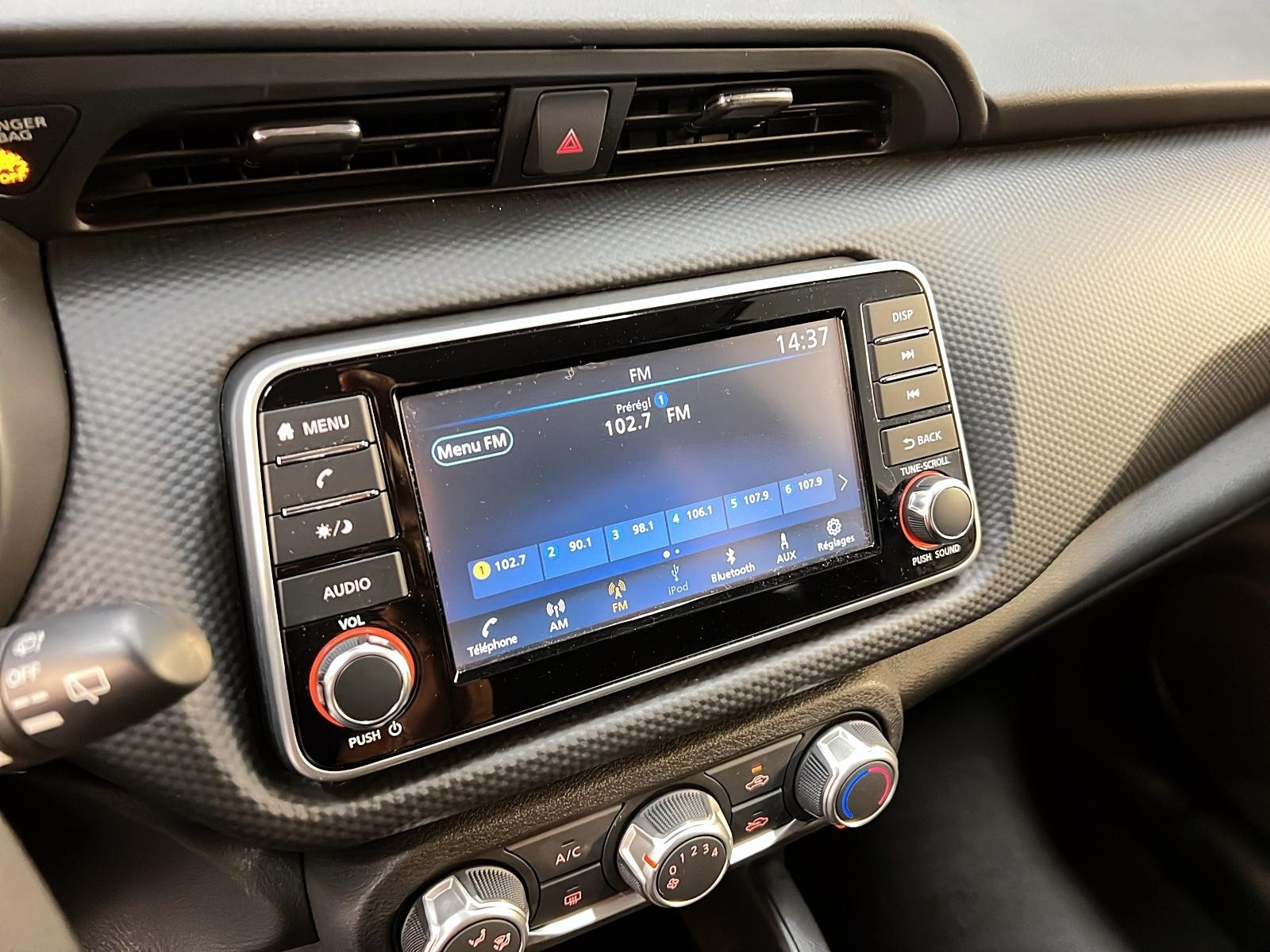 Nissan Kicks S 2023 - image #15