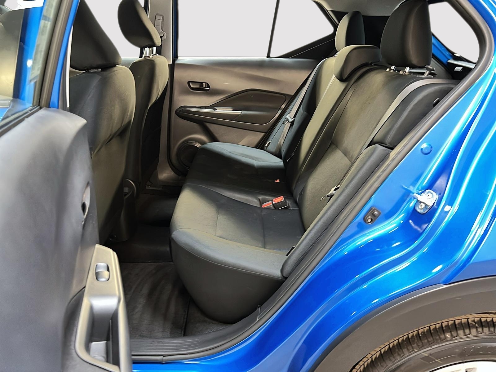 Nissan Kicks S 2023 - image #9