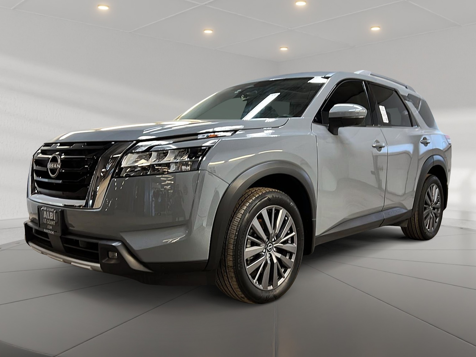 Nissan Pathfinder SL PREMIUM CUIR TOIT PANO NAV 4RM 2024 - image #1