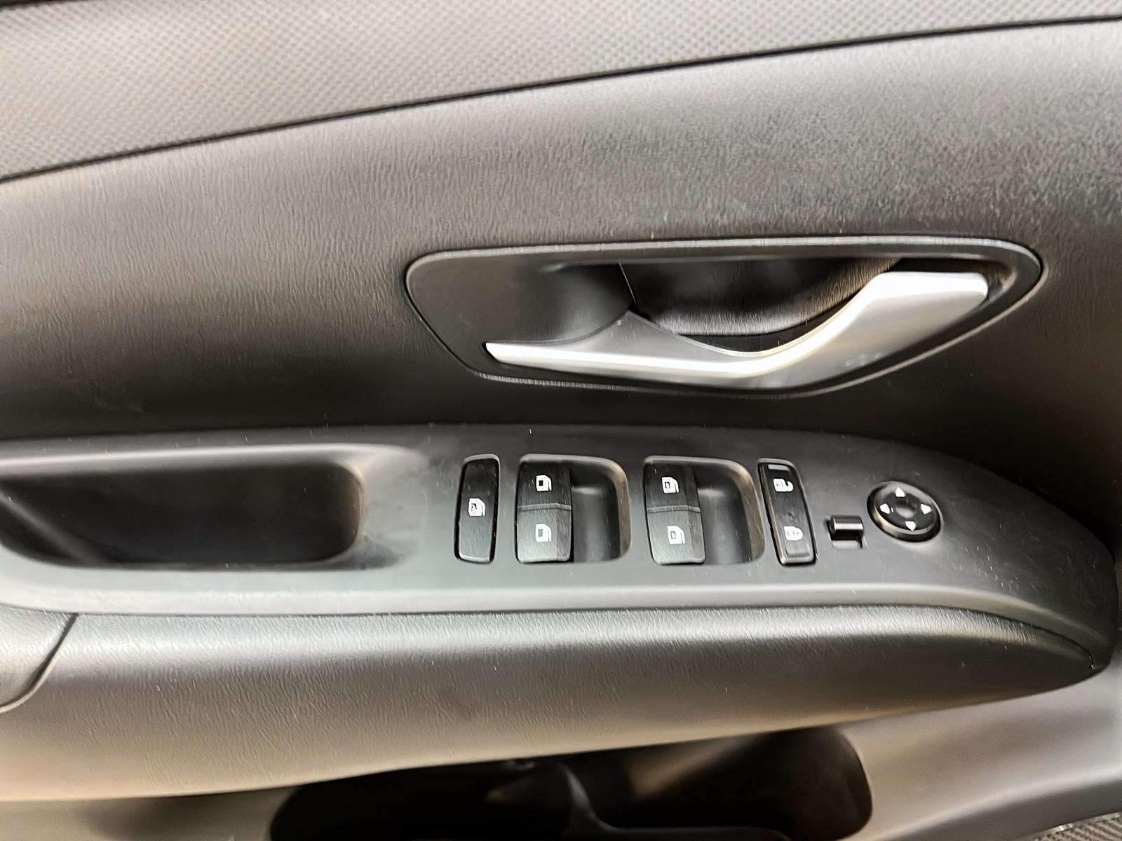 Hyundai Tucson PREFERRED NAV 4RM 2024 - image #22