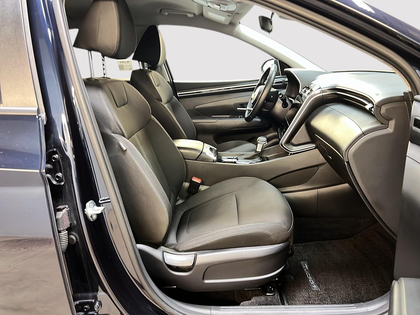 Hyundai Tucson PREFERRED NAV 4RM 2024 - image #8