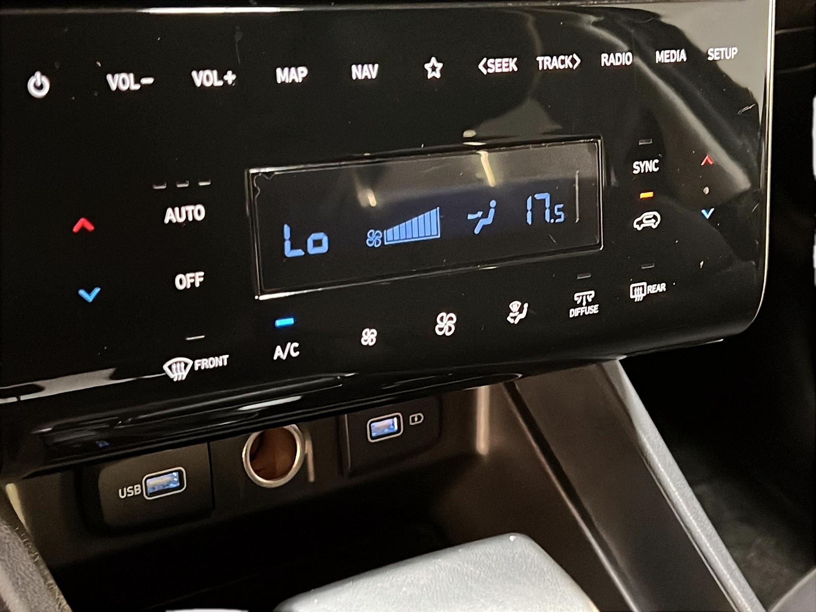 Hyundai Tucson PREFERRED NAV 4RM 2024 - image #14