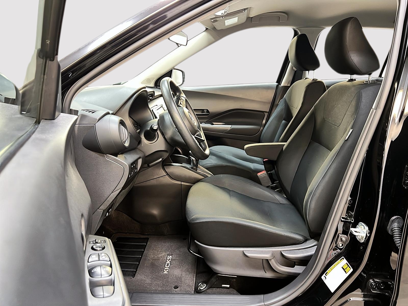 Nissan Kicks S 2023 - image #7