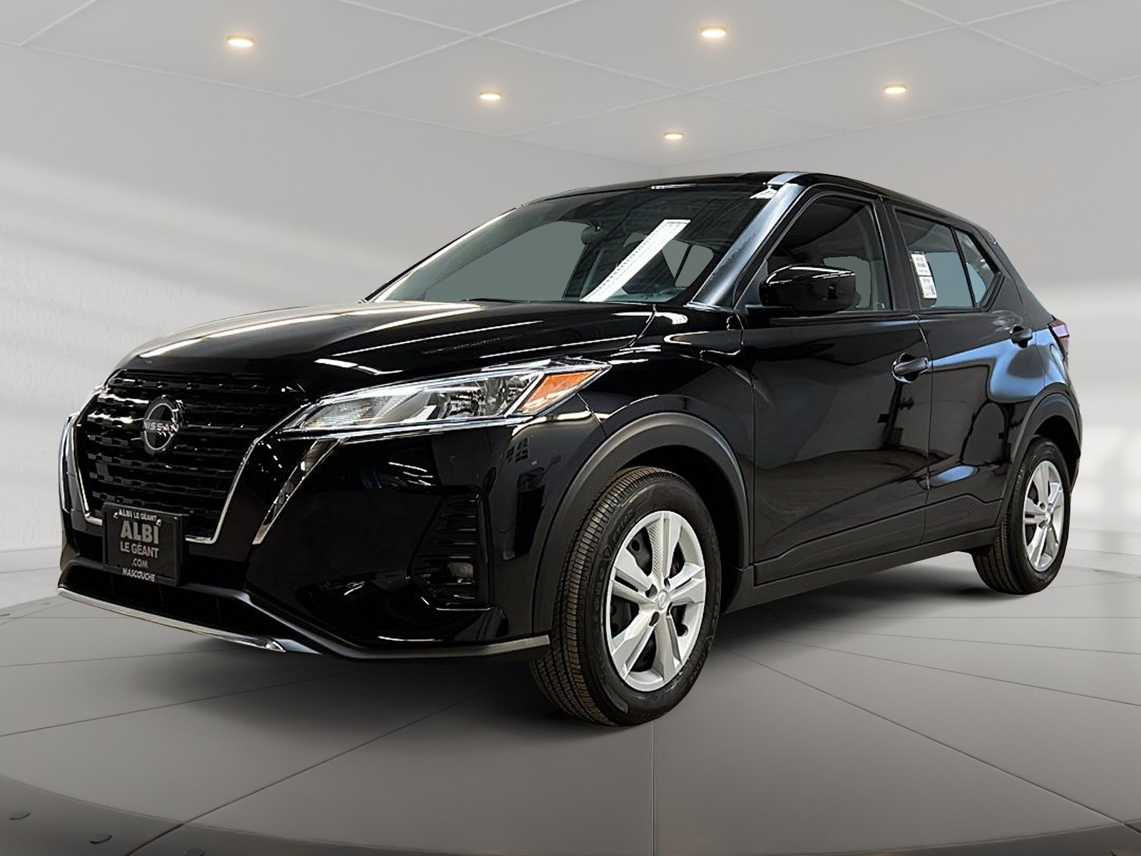 Nissan Kicks S 2023 - image #1