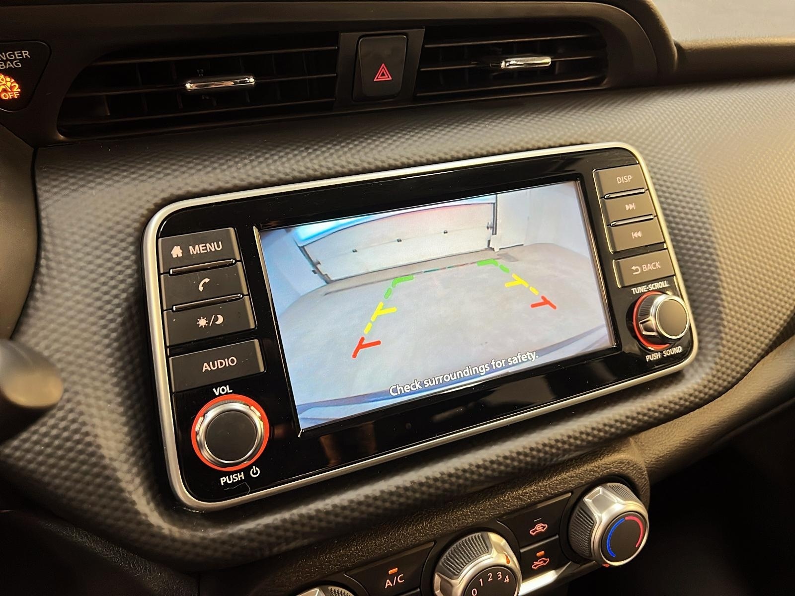 Nissan Kicks S 2023 - image #16