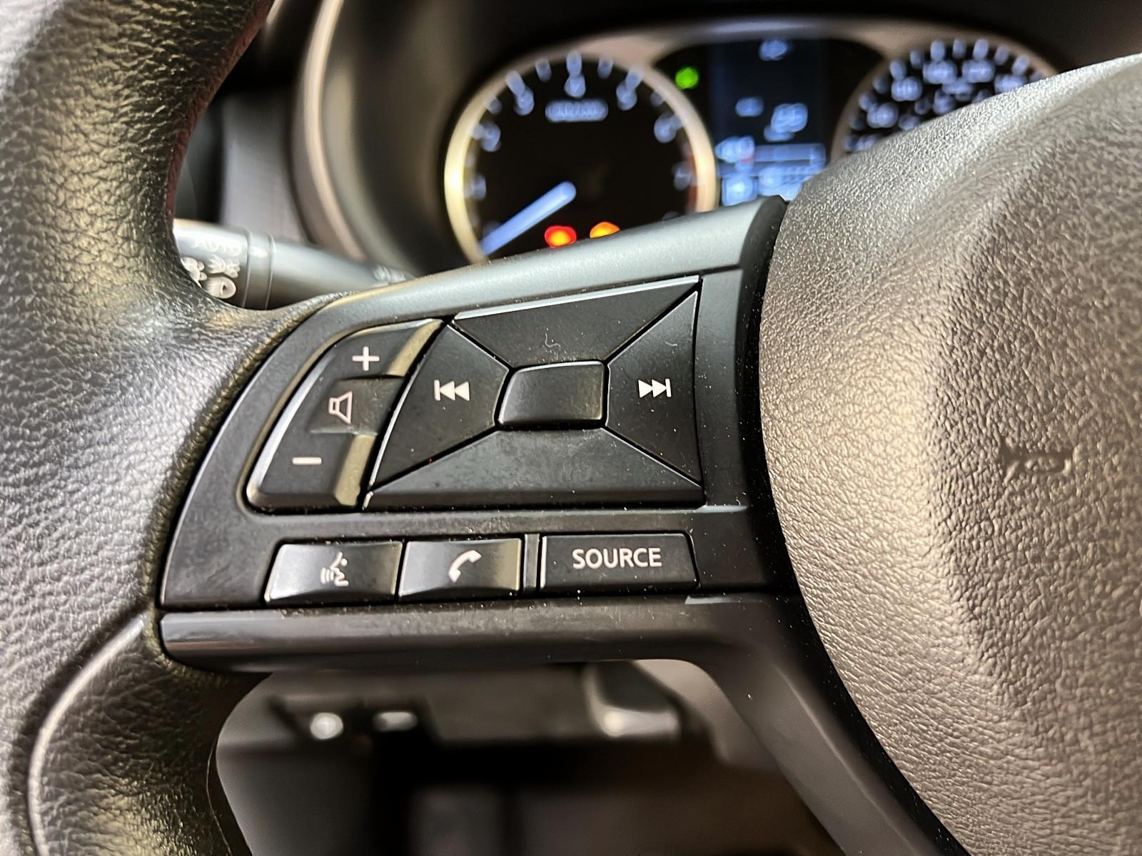 Nissan Kicks S 2023 - image #19