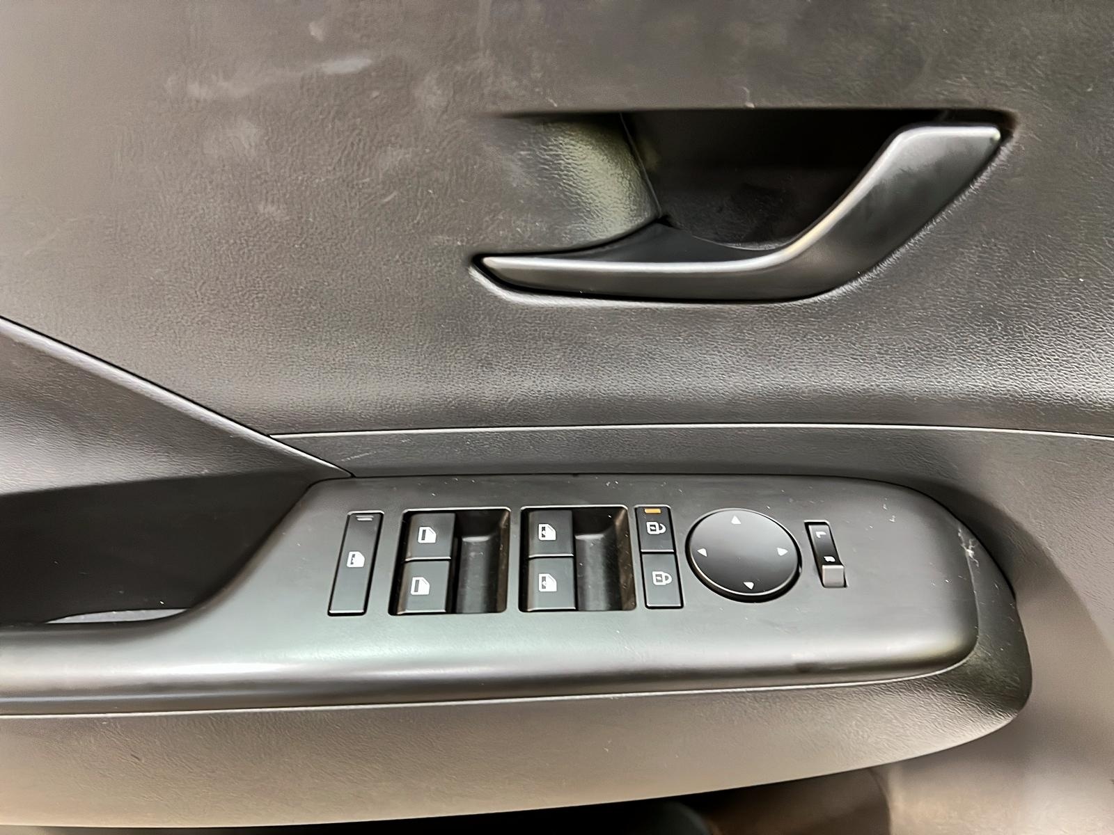 Hyundai Kona EV PREFERRED NAV 2025 - image #21
