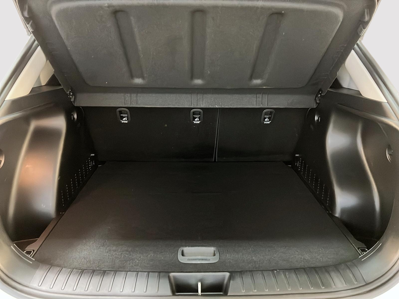 Hyundai Kona EV PREFERRED NAV 2025 - image #12